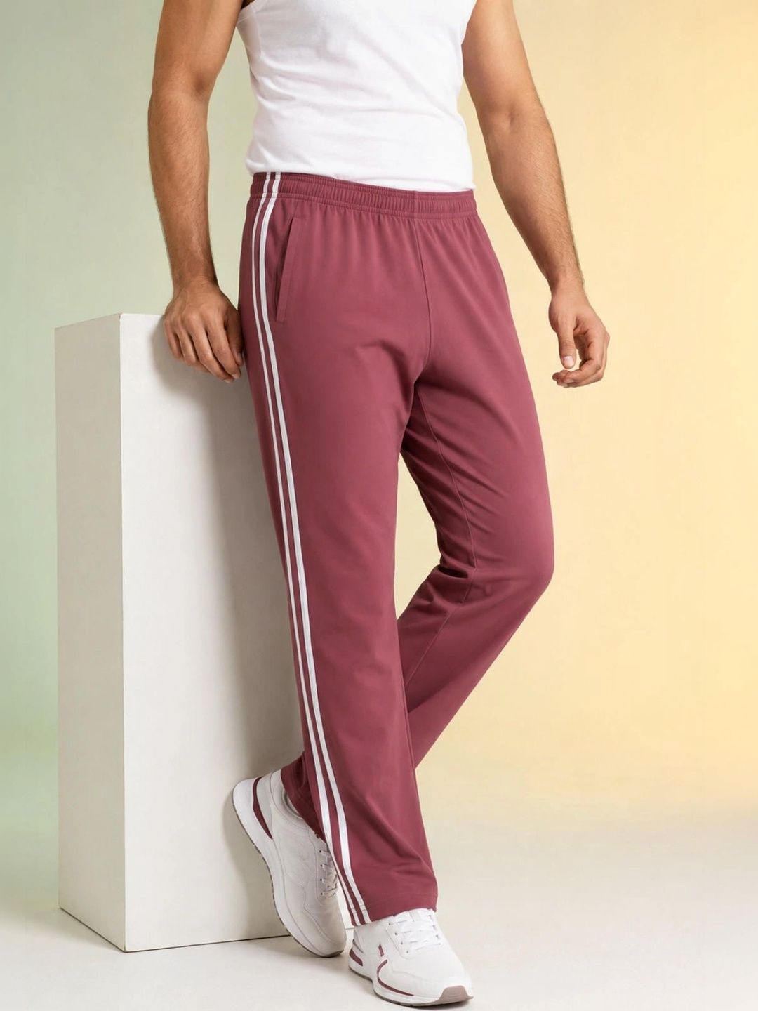itsme Men Regular Fit Training Track Pants-picture-30