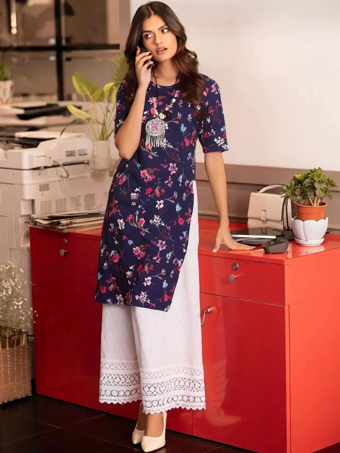 HERE&NOW Women Floral Printed Floral Crepe Kurta-picture-23