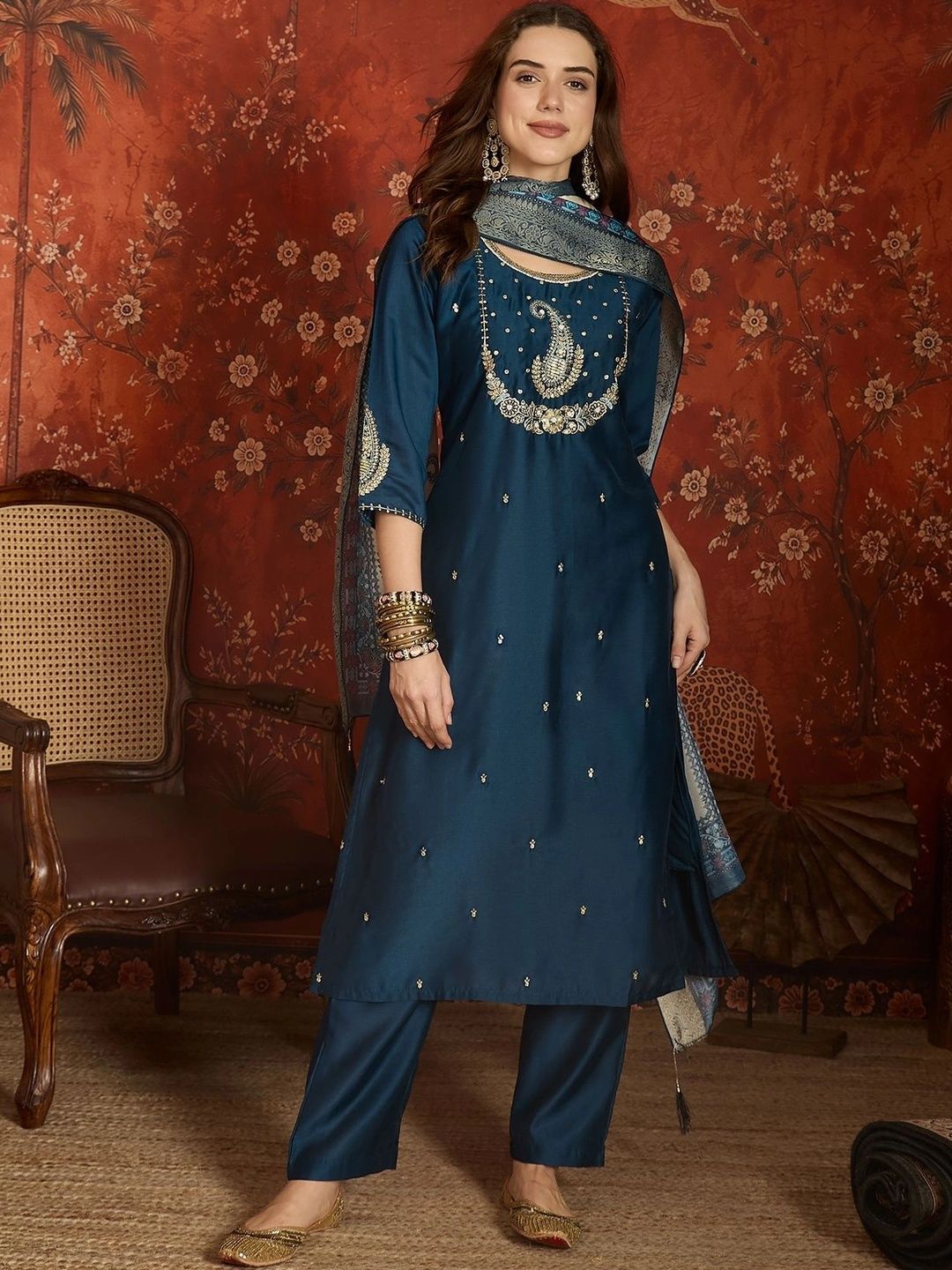 Maroosh Women Ethnic Motifs Embroidered Regular Thread Work Linen Kurta with Trousers & With Dupatta-picture-23