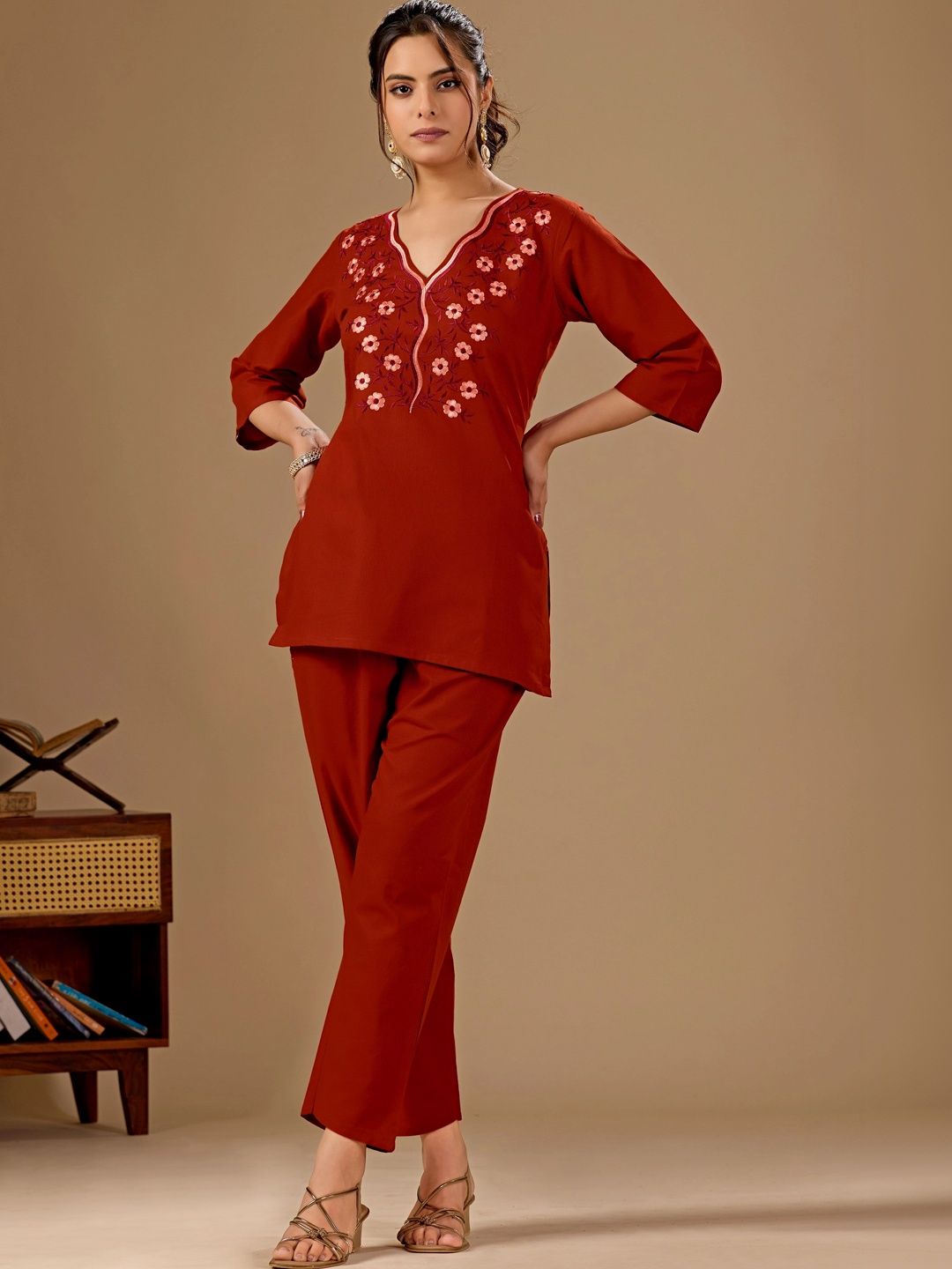MANVAA Women Floral Embroidered Regular Thread Work Kurti with Trousers-image-46