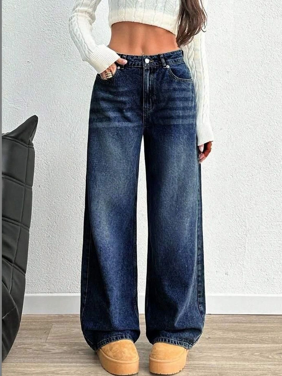 ESLITA Women High-Rise Light Fade Jeans-picture-13