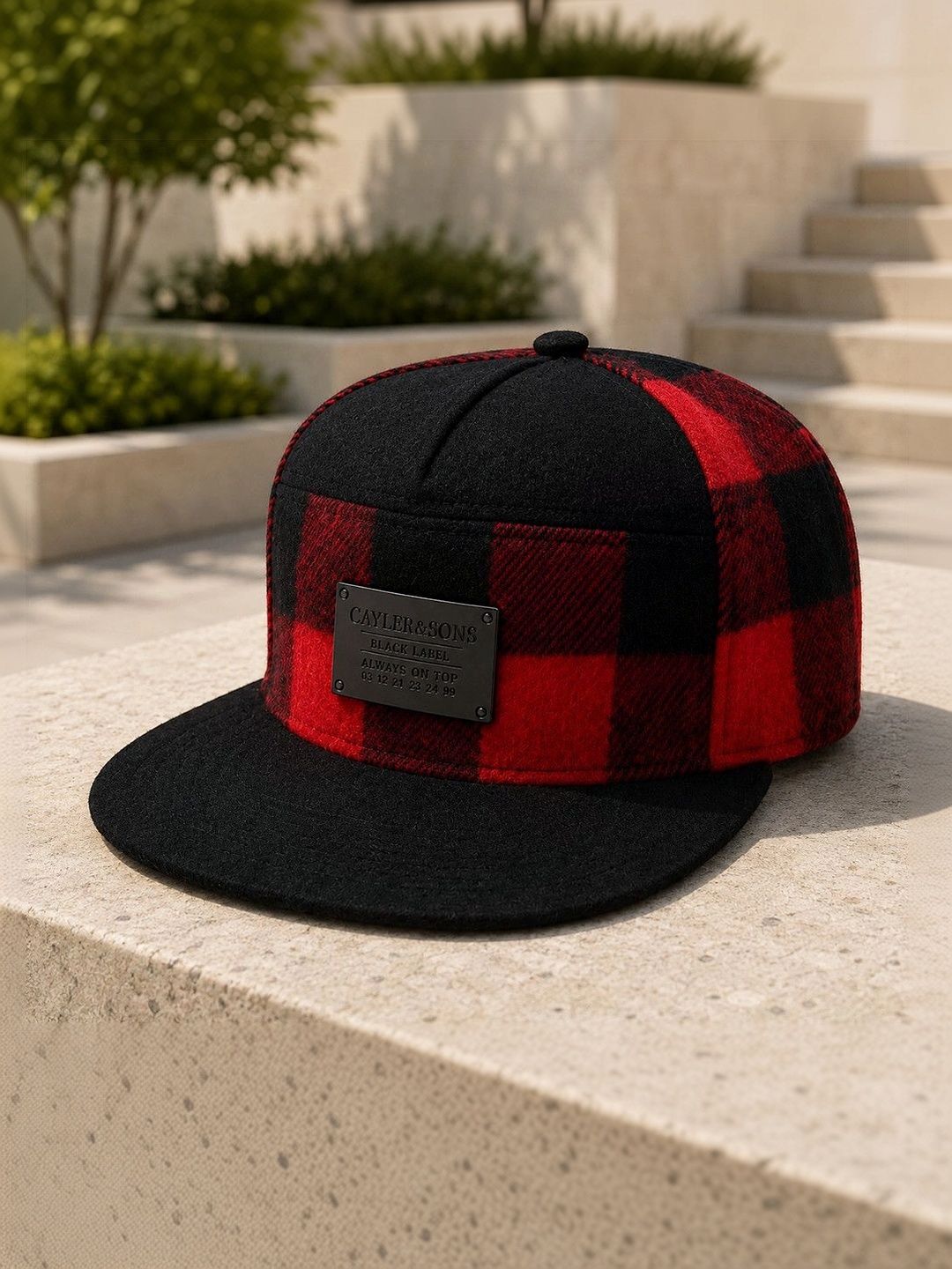 Vritraz Men Colourblocked Snapback Cap-image-7