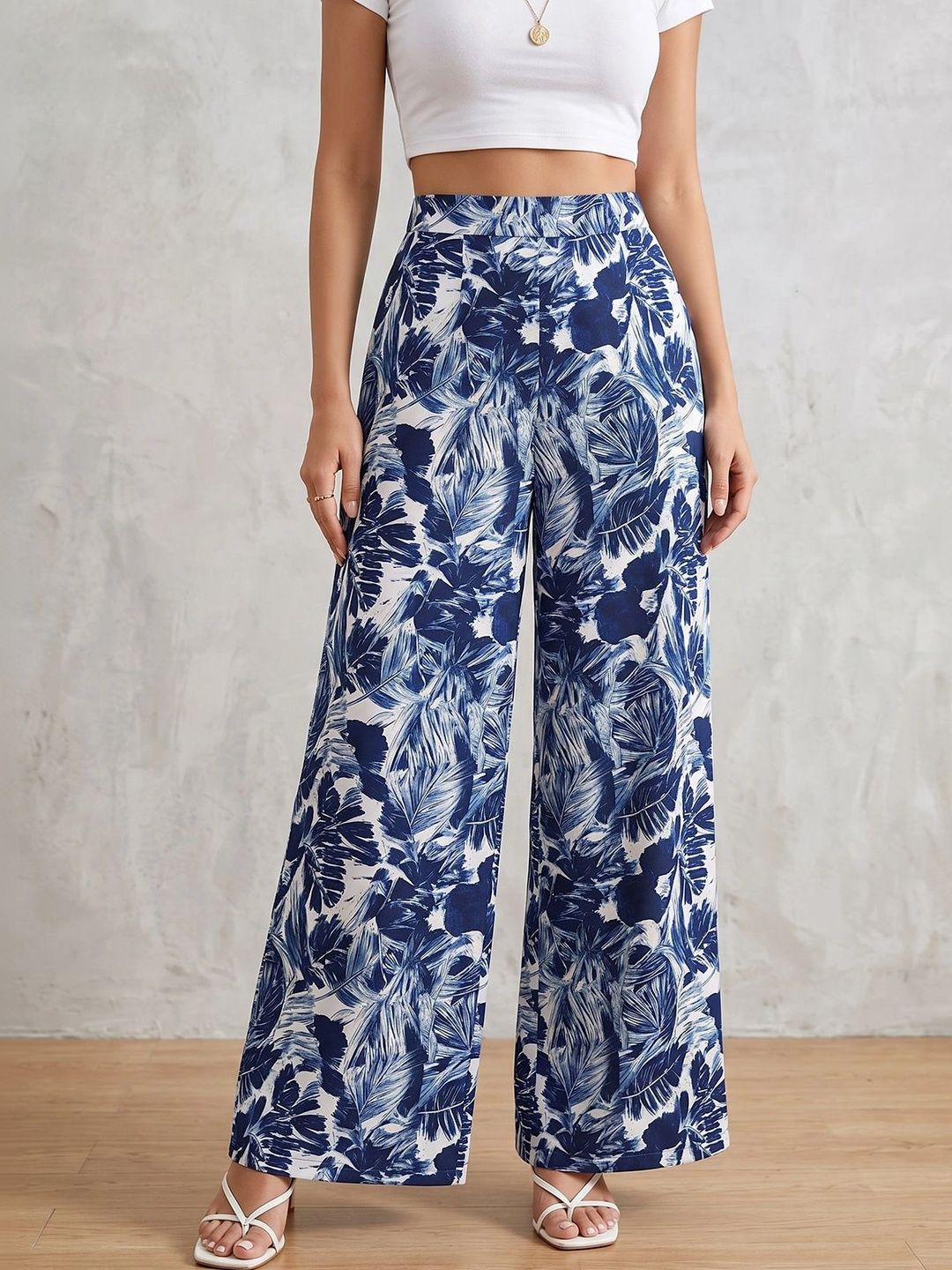 HELLCAT Women Ethnic Motifs Printed Relaxed High-Rise Trousers-picture-56
