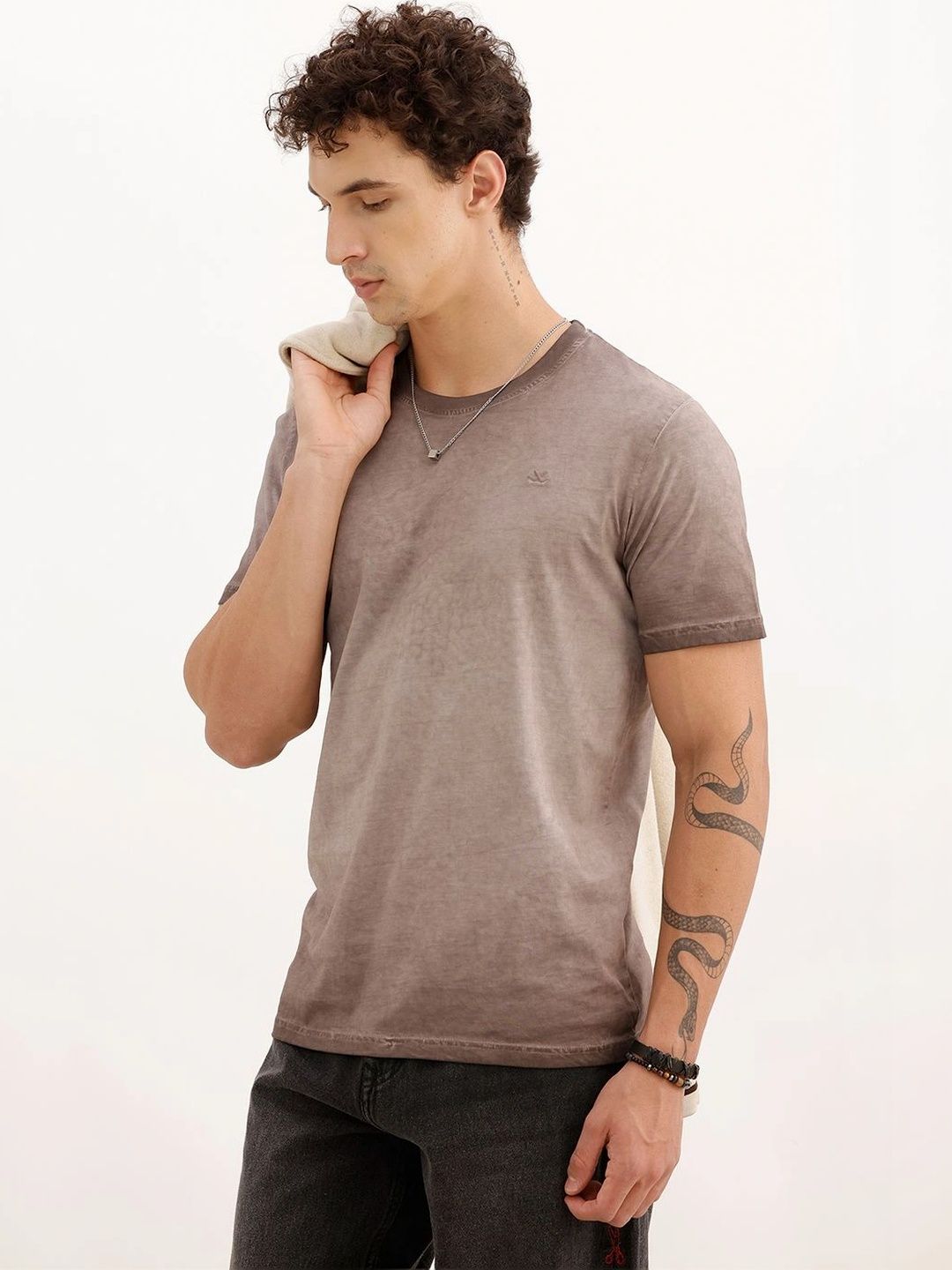WROGN Men Brand Logo Dyed Slim Fit T-shirt-image-39