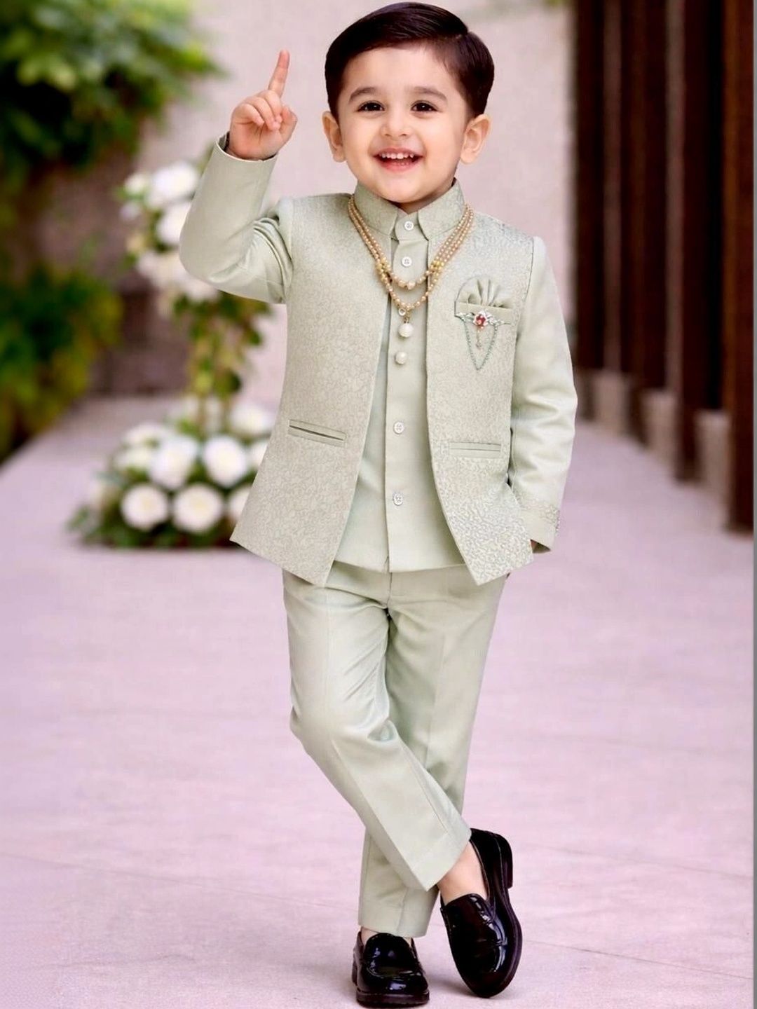 eliteeleganceapparel Boys Self Design Mandarin Collar Single-Breasted Three-Piece Suit-picture-13