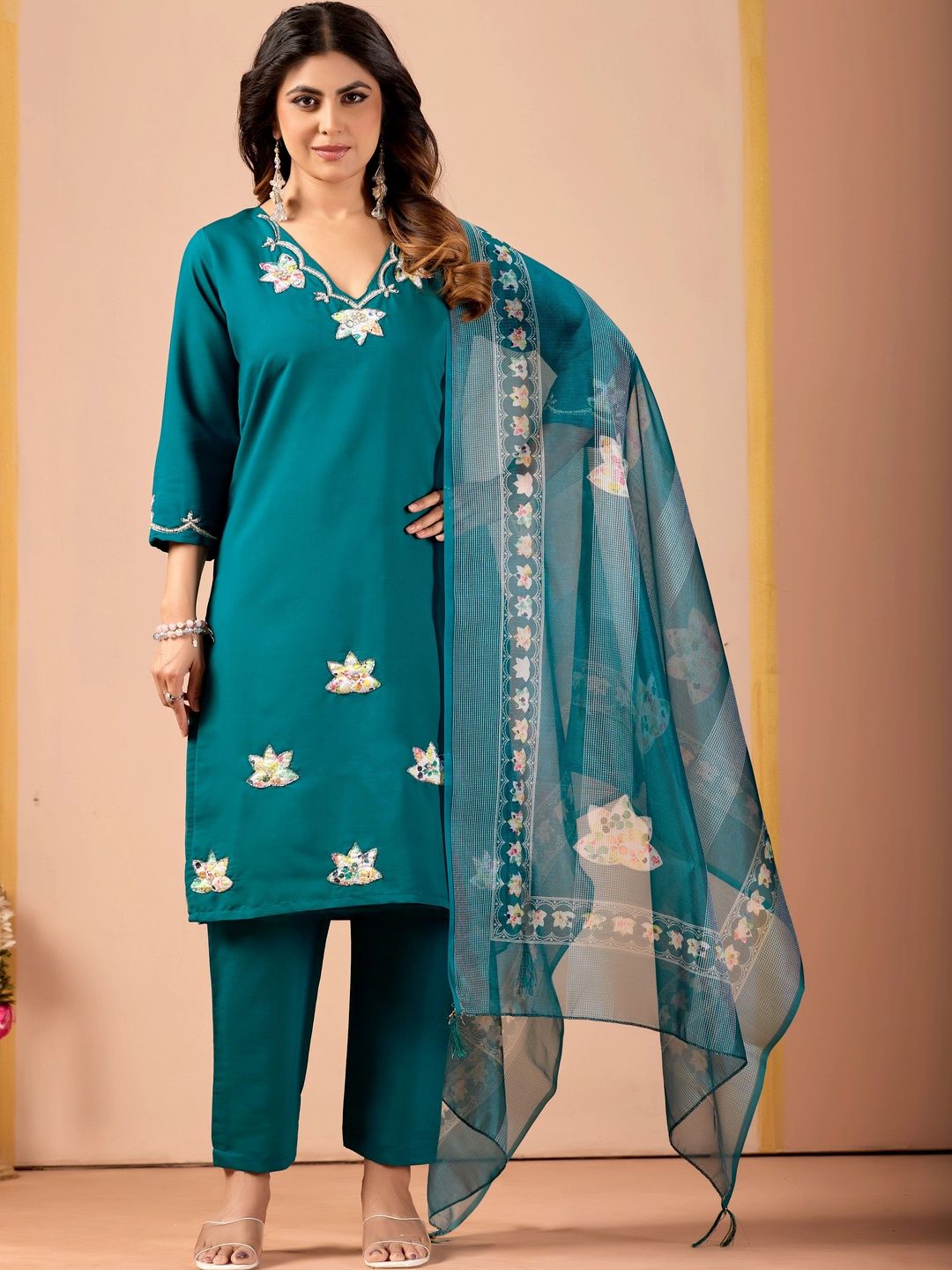 HERE&NOW Women Floral Embroidered Regular Thread Work Kurta with Trousers & With Dupatta-picture-26