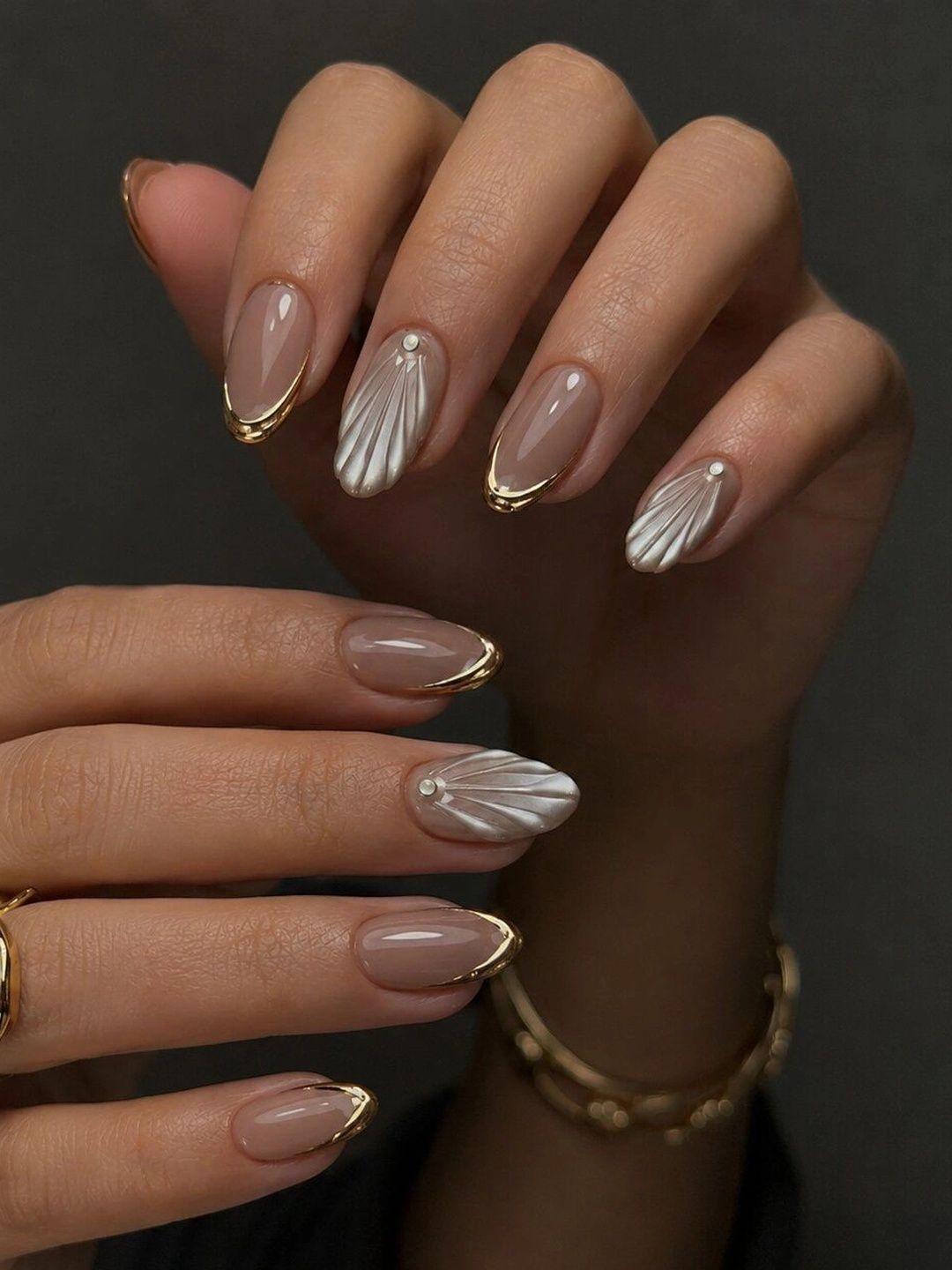 Nakhi Set Of 24 Pearl Shell Design Press On Nails -Beige-image-30