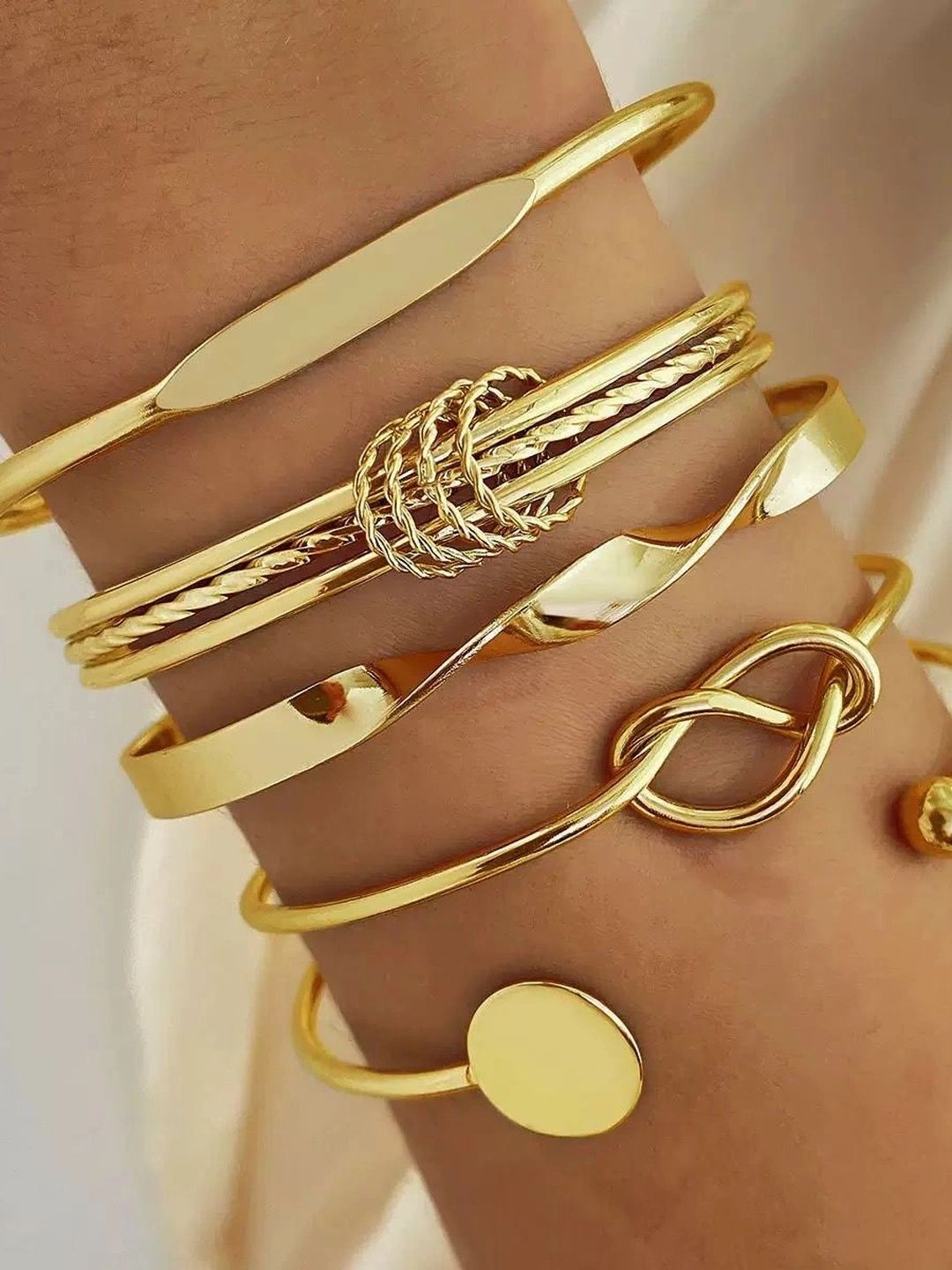 Vembley Women 5 Gold-Plated Bangle-Style Bracelet-picture-16