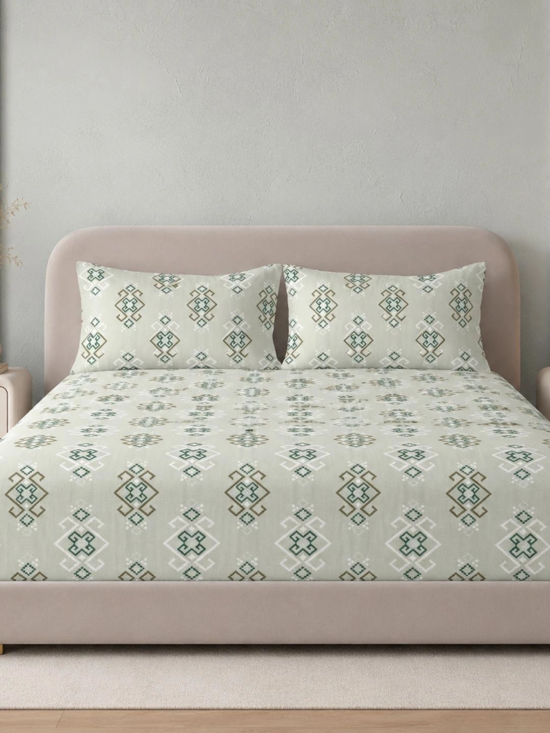 Sleeping Owls- because your sleep matters Green & Brown 220 TC King Bedsheet with 2 Pillow Covers-image-32