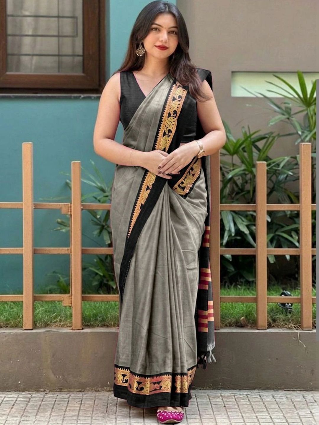 UMANTA Ethnic Motifs Zari Silk Cotton Designer Gadwal Saree-picture-51