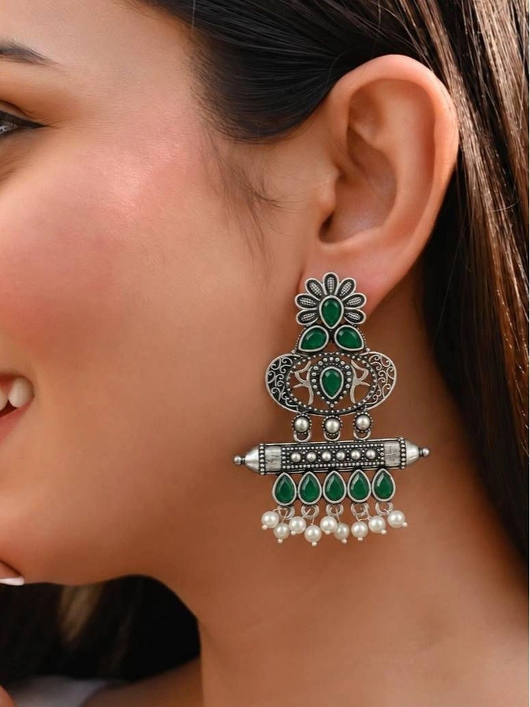 THE GLAM POUCH Floral Drop Earrings-image-39