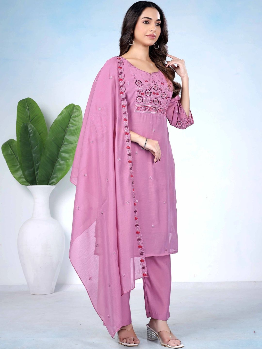 HERE&NOW Women Floral Embroidered Regular Thread Work Kurta with Trousers & With Dupatta-picture-27