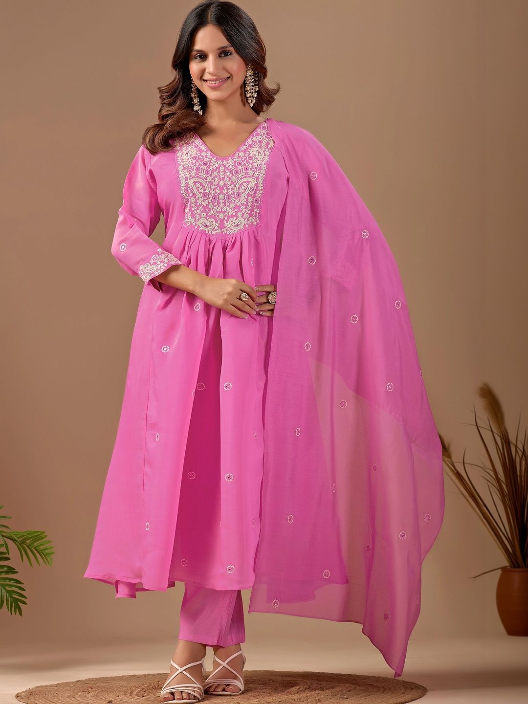 HERE&NOW Women Ethnic Motifs Embroidered Empire Thread Work Chanderi Cotton Kurta with Trousers & With-picture-19