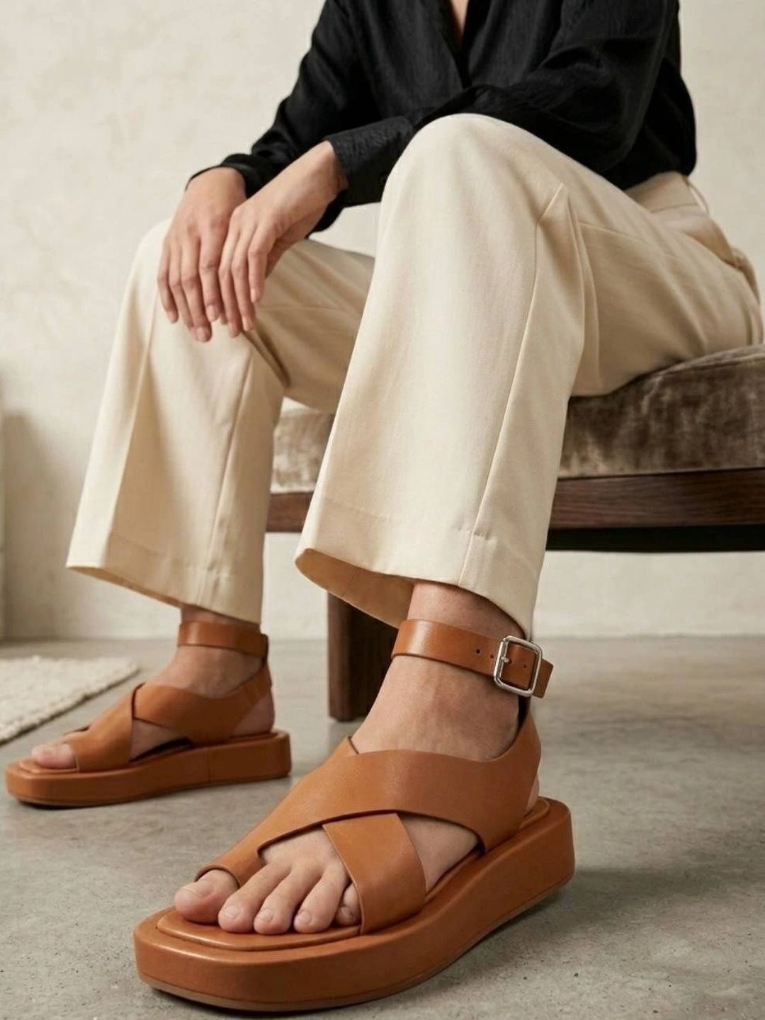 Baespice Platform Sandals with Buckles-picture-17