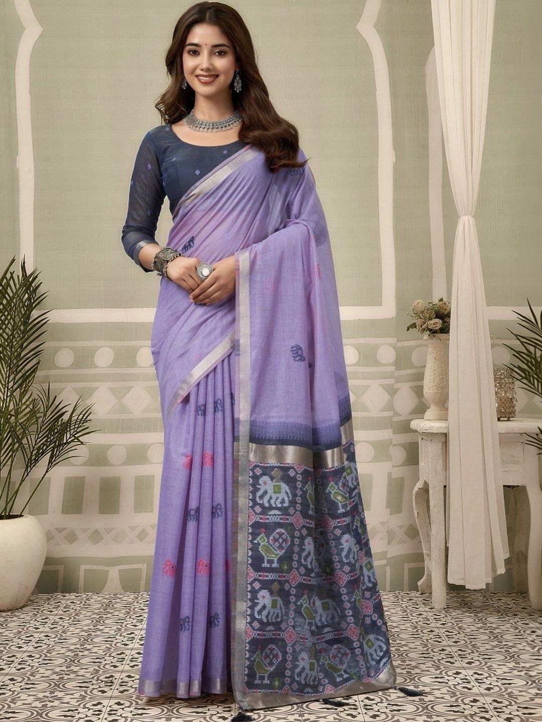 GREEN PEARS Ethnic Motifs Silk Blend Designer Kanjeevaram Saree-picture-25