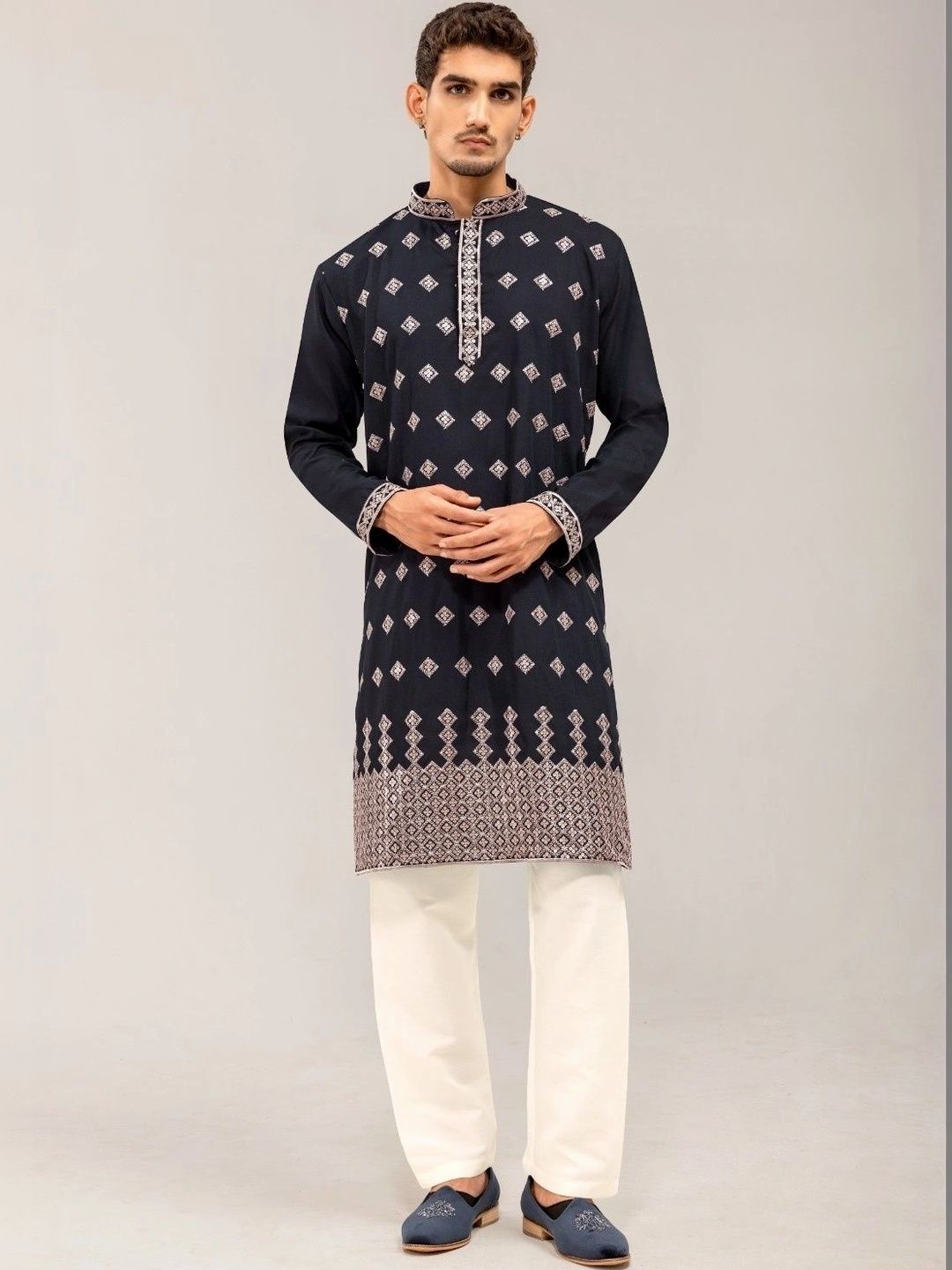 ADHIRAJAN Men Geometric Embroidered Thread Work Kurta-picture-15
