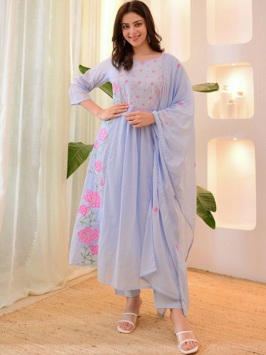 Tankori Women Floral Embroidered Regular Thread Work Kurta with Trousers & With Dupatta-picture-40