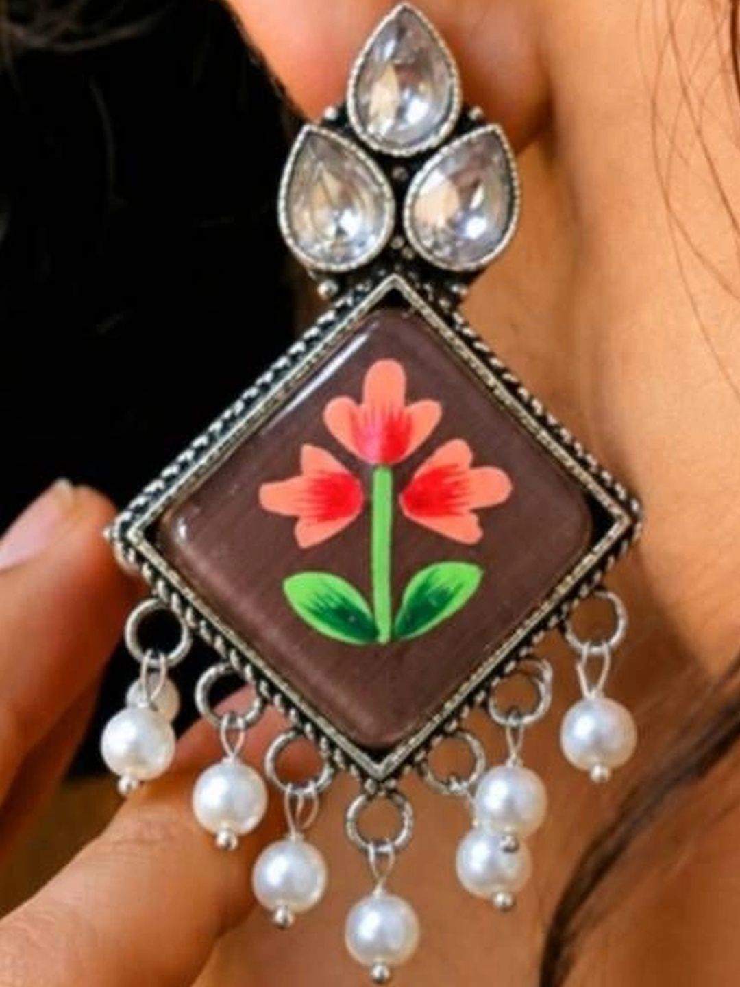 THE GLAM POUCH Geometric Drop Earrings-picture-32