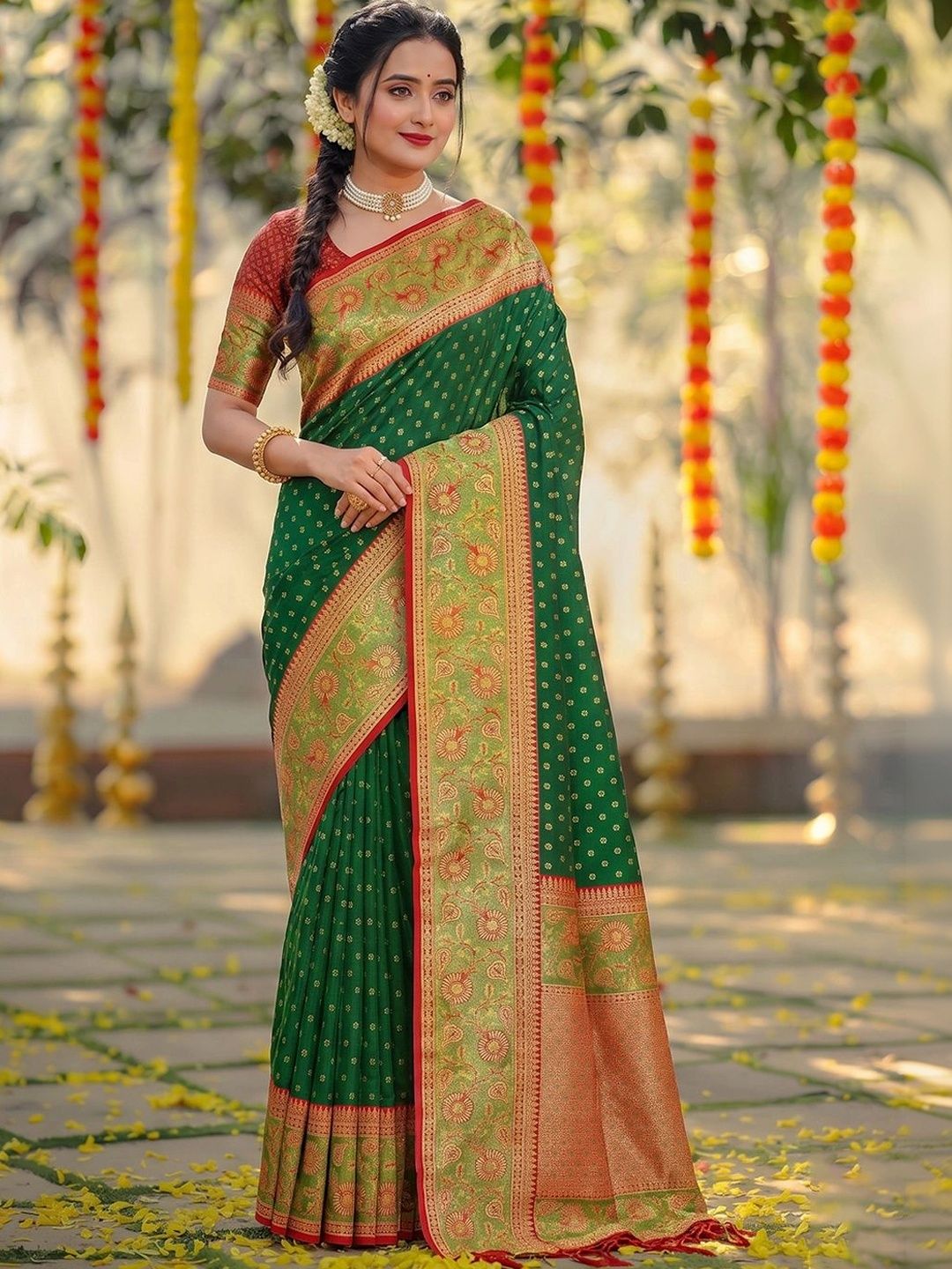 KALINI Woven Design Zari Silk Blend Banarasi Saree-image-29