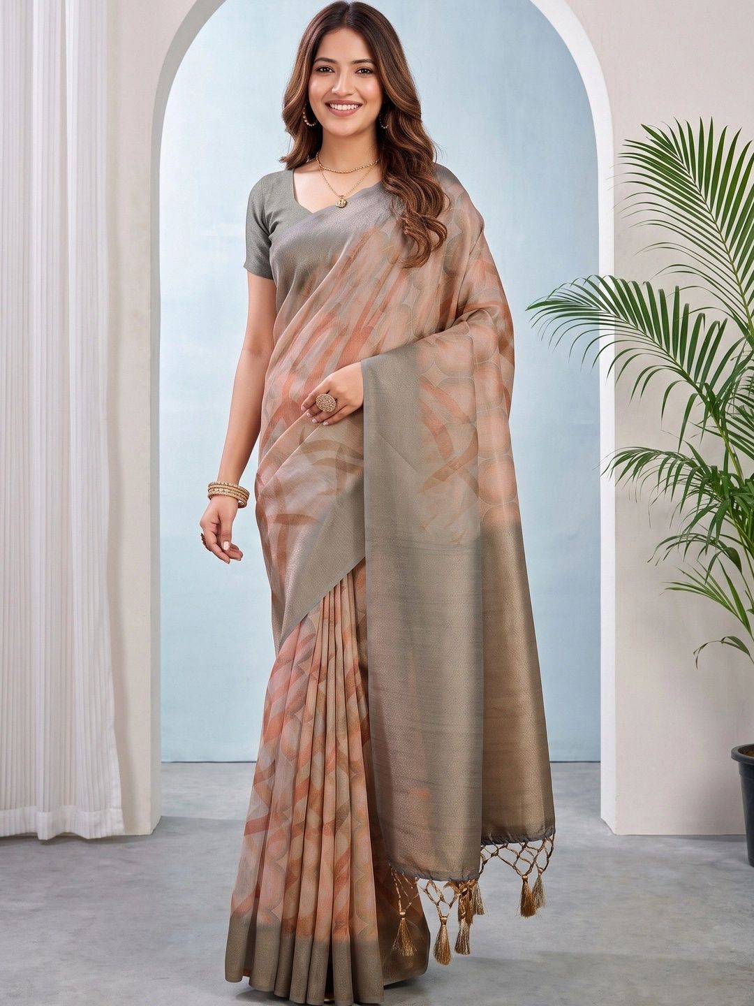 Rekha Maniyar Silk Blend Fusion Banarasi Saree-picture-21