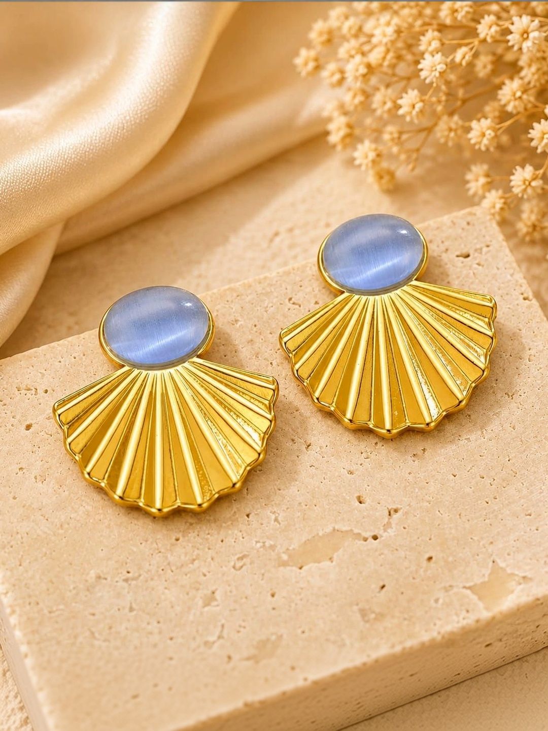GARV GLEAM Geometric Studs Earrings-picture-36