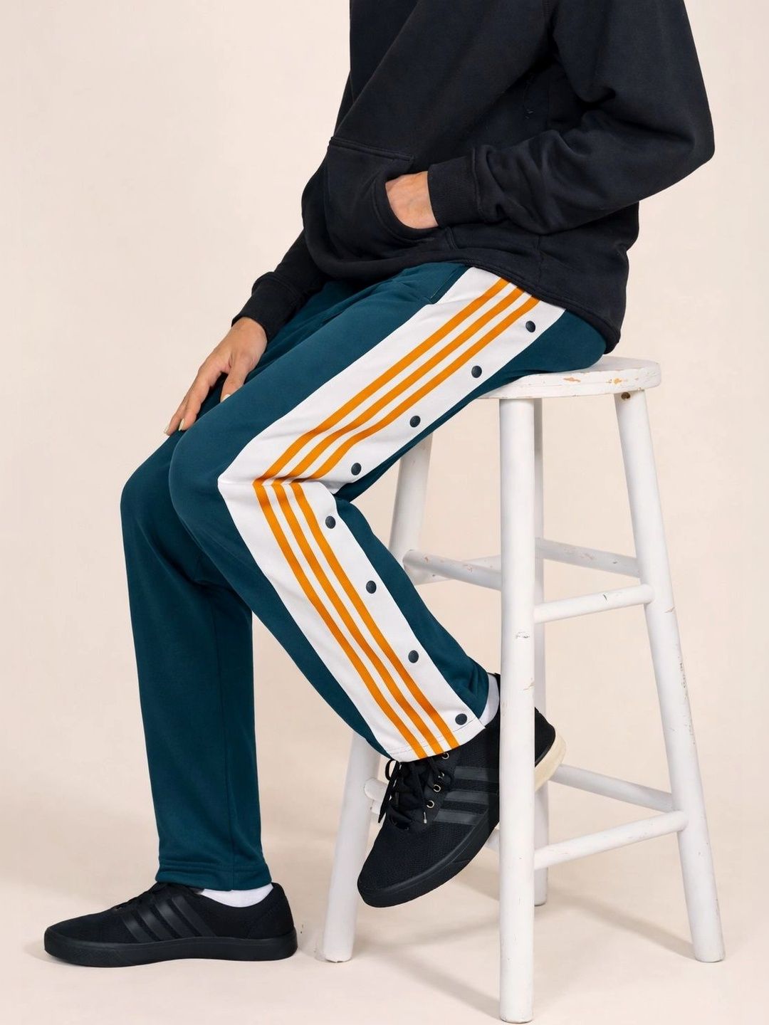Joggers Park Men Regular Fit Colourblocked Dry Fit Training Track Pants-picture-39