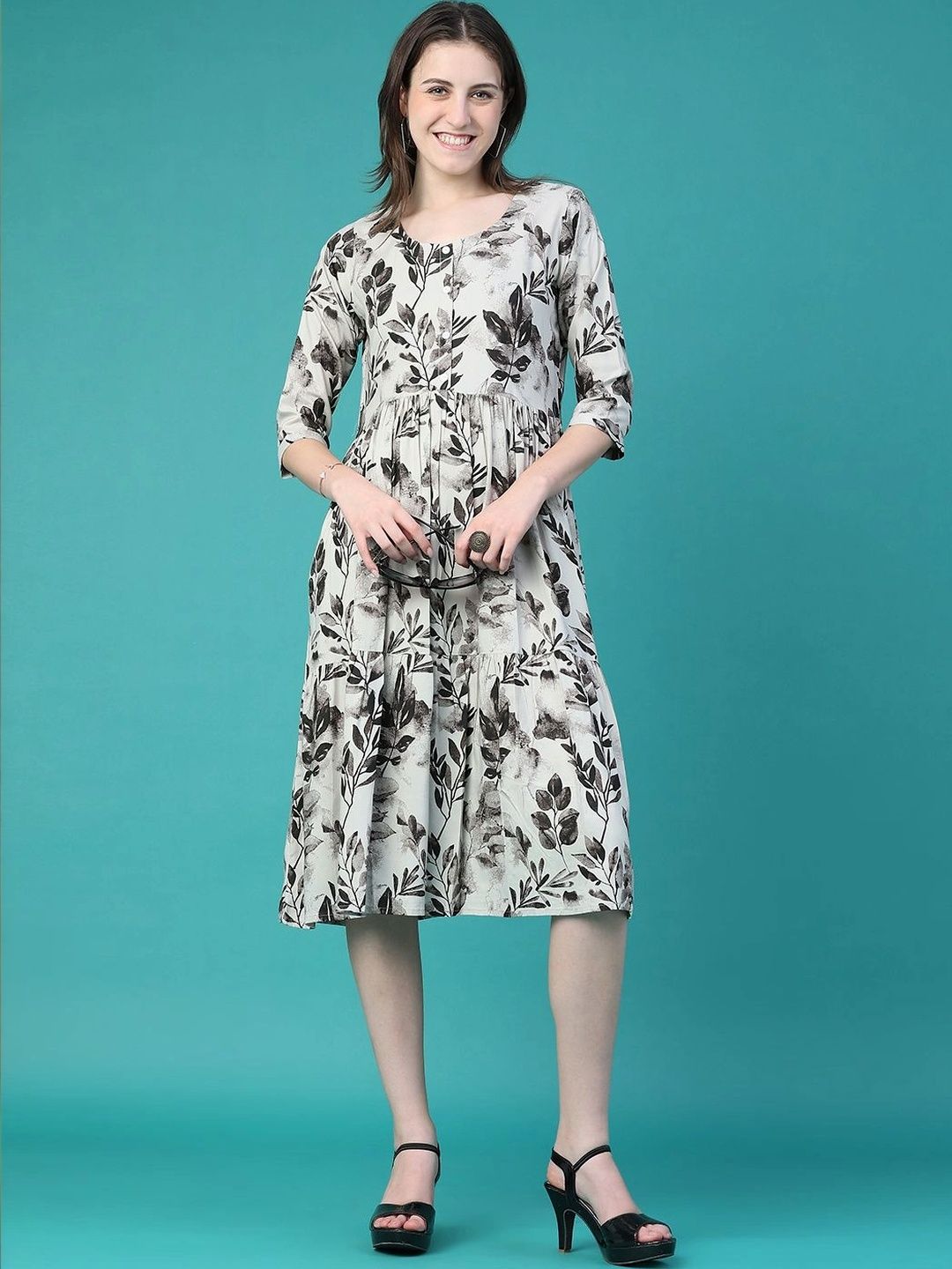 V-Mart Floral Print A-Line Midi Dress-picture-18
