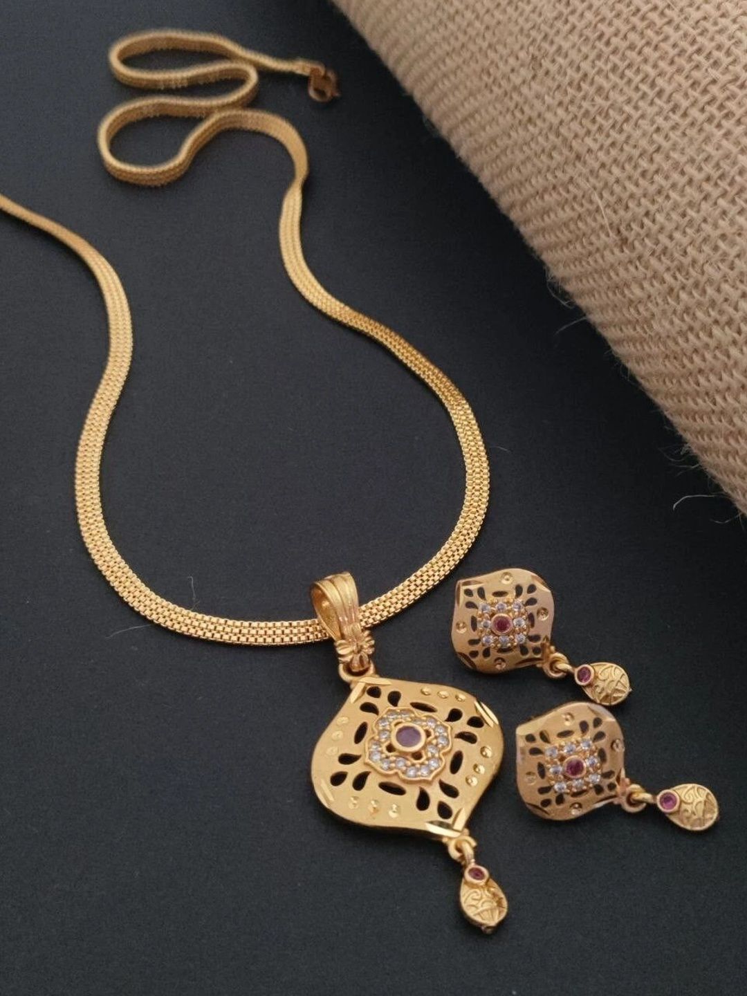 EvoraJewel Gold-Plated Antique Stone-Studded Pendant and Earrings-picture-12