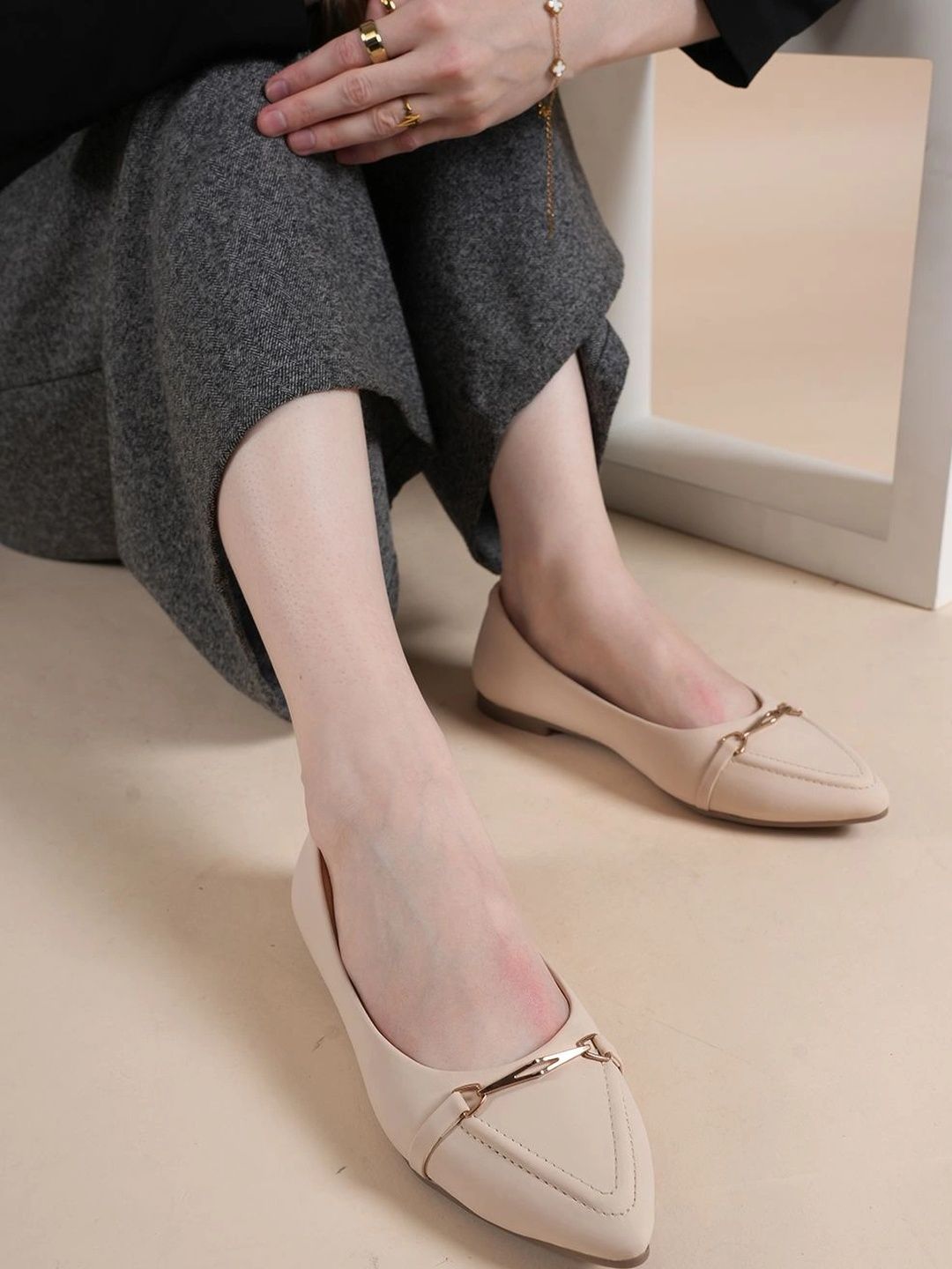 Lavie Women Mojaris with Buckles Flats-image-43