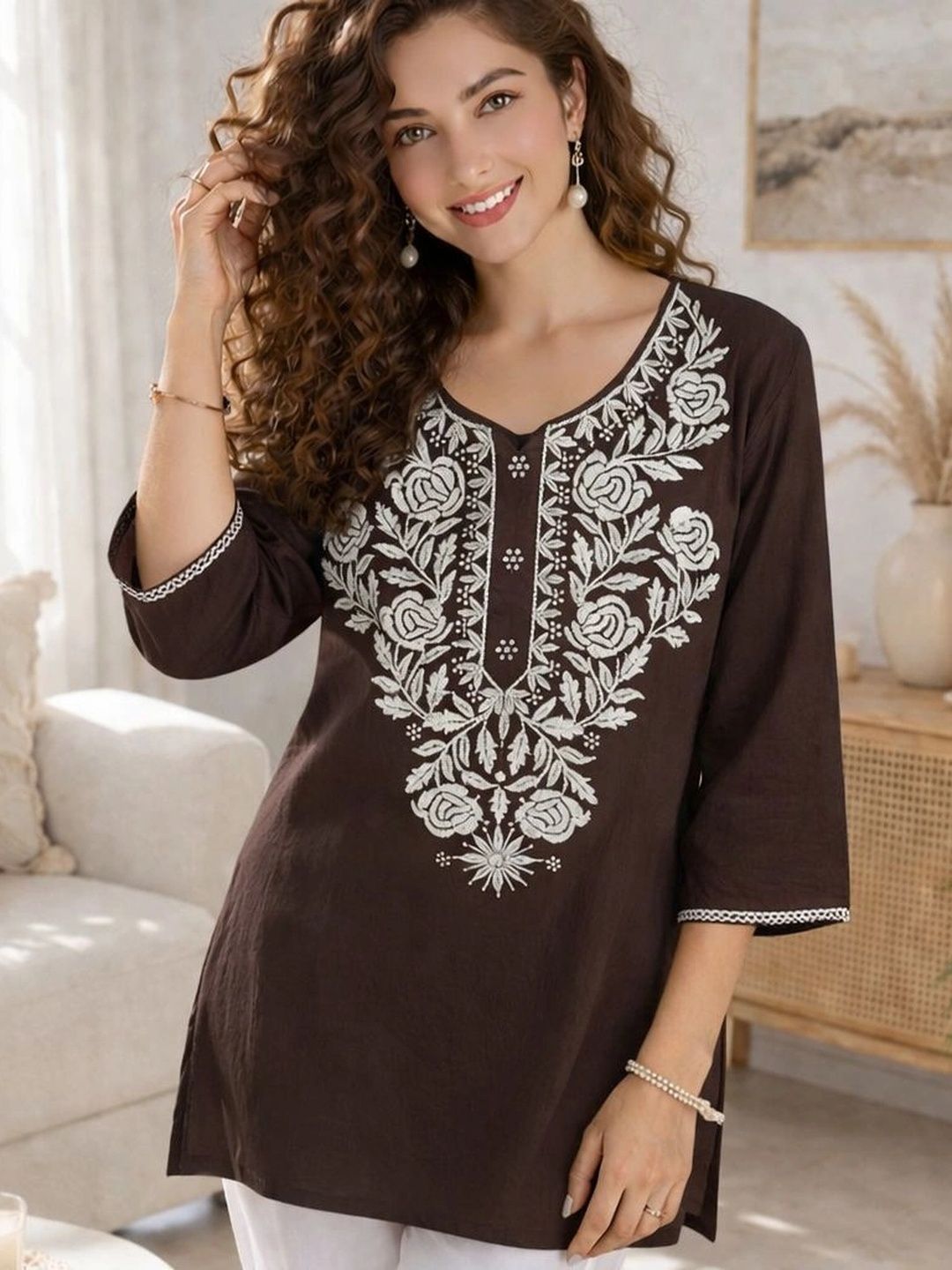TWARELL Women Floral Embroidered Thread Work Kurta-image-35