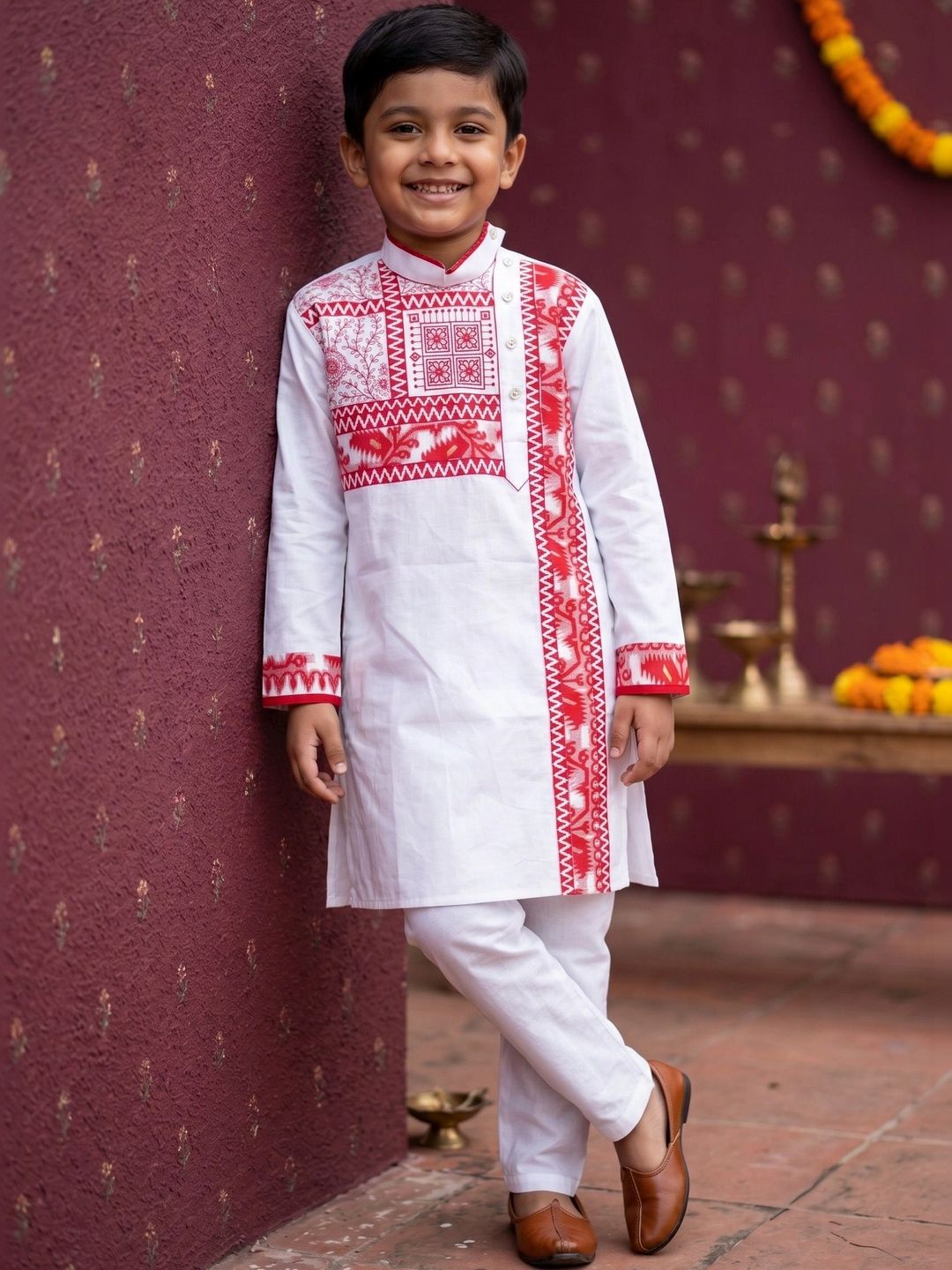 Cae Boys Ethnic Motifs Embroidered Regular Thread Work Pure Cotton Kurta with Pyjamas-picture-32