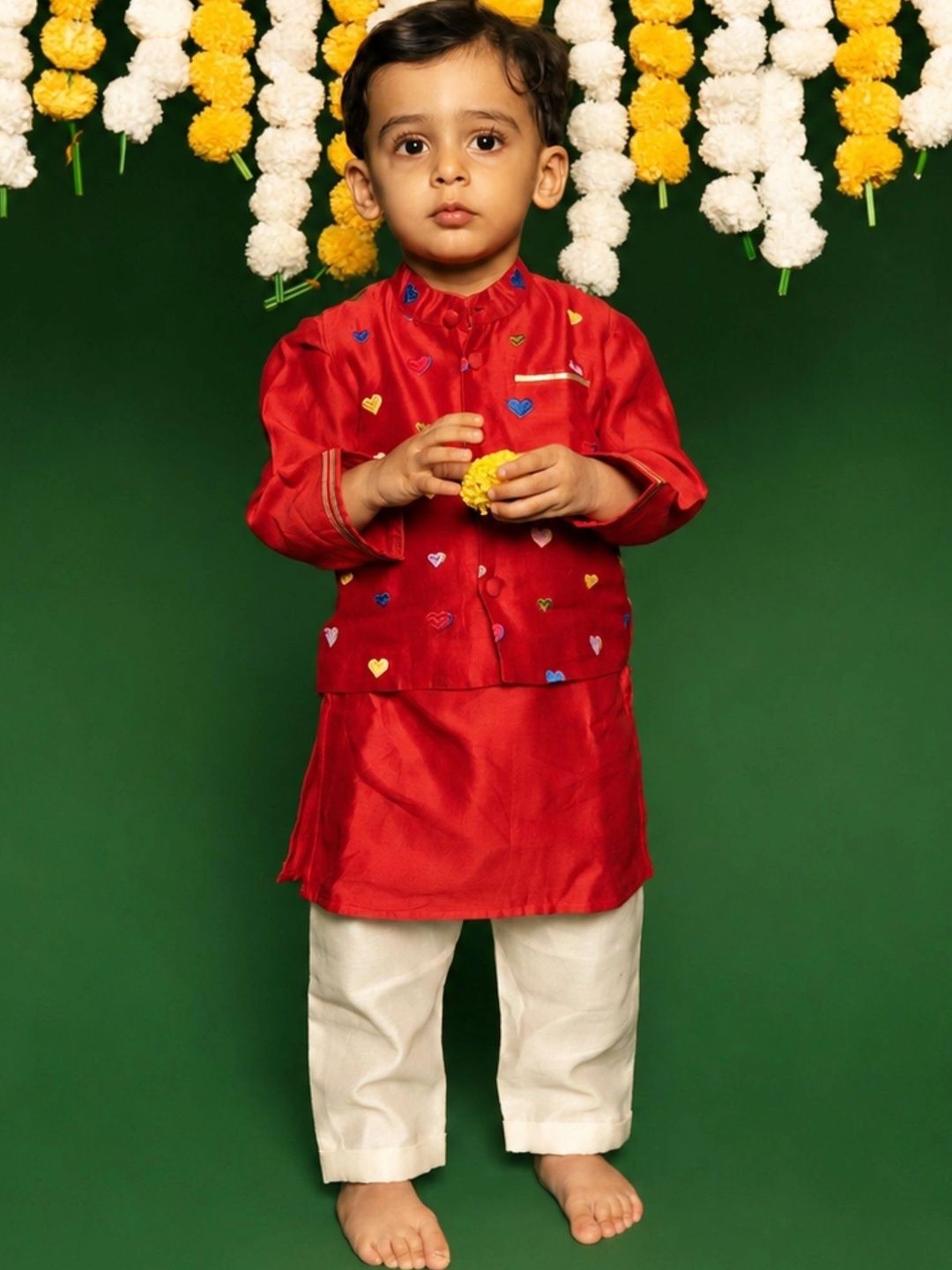 DULAAR Unisex Kids Ethnic Motifs Embroidered Regular Thread Work Pure Silk Kurta with Pyjamas-picture-11