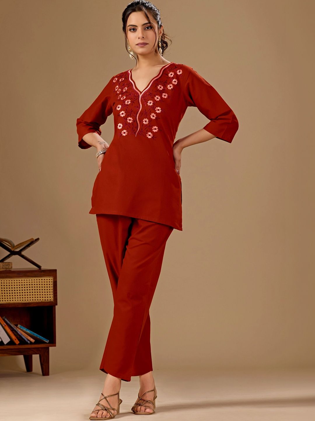 Maroosh Women Floral Embroidered Regular Thread Work Kurti with Trousers-image-47