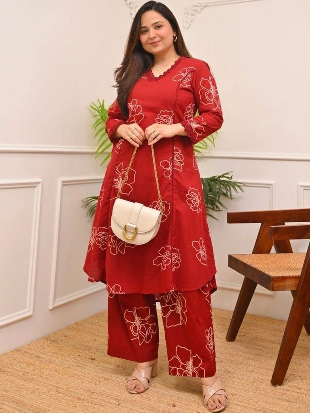 PRIANA Women Floral Printed Regular Kurta with Palazzos-image-38