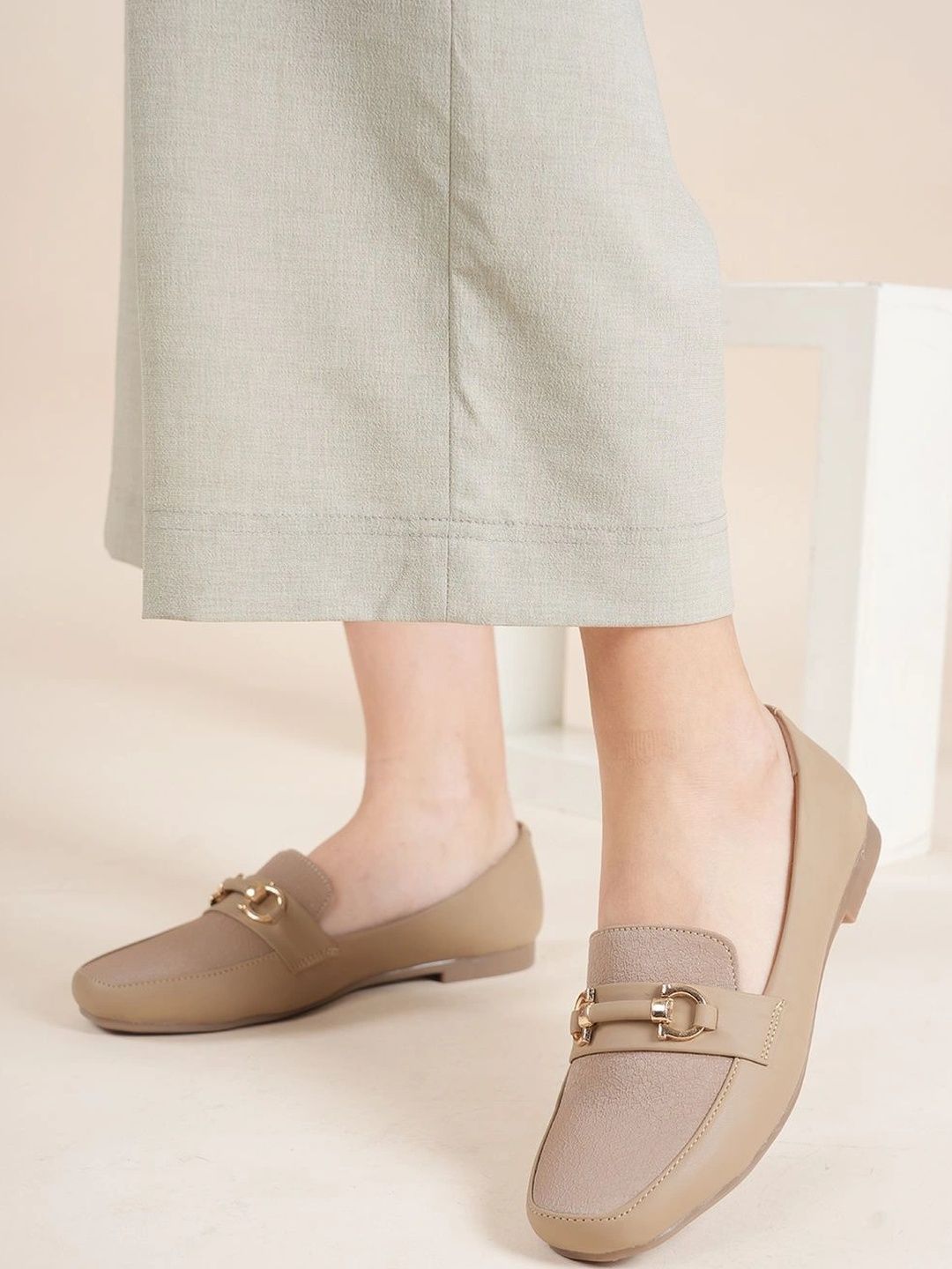 MOZAFIA Textured Pumps with Buckles-picture-27