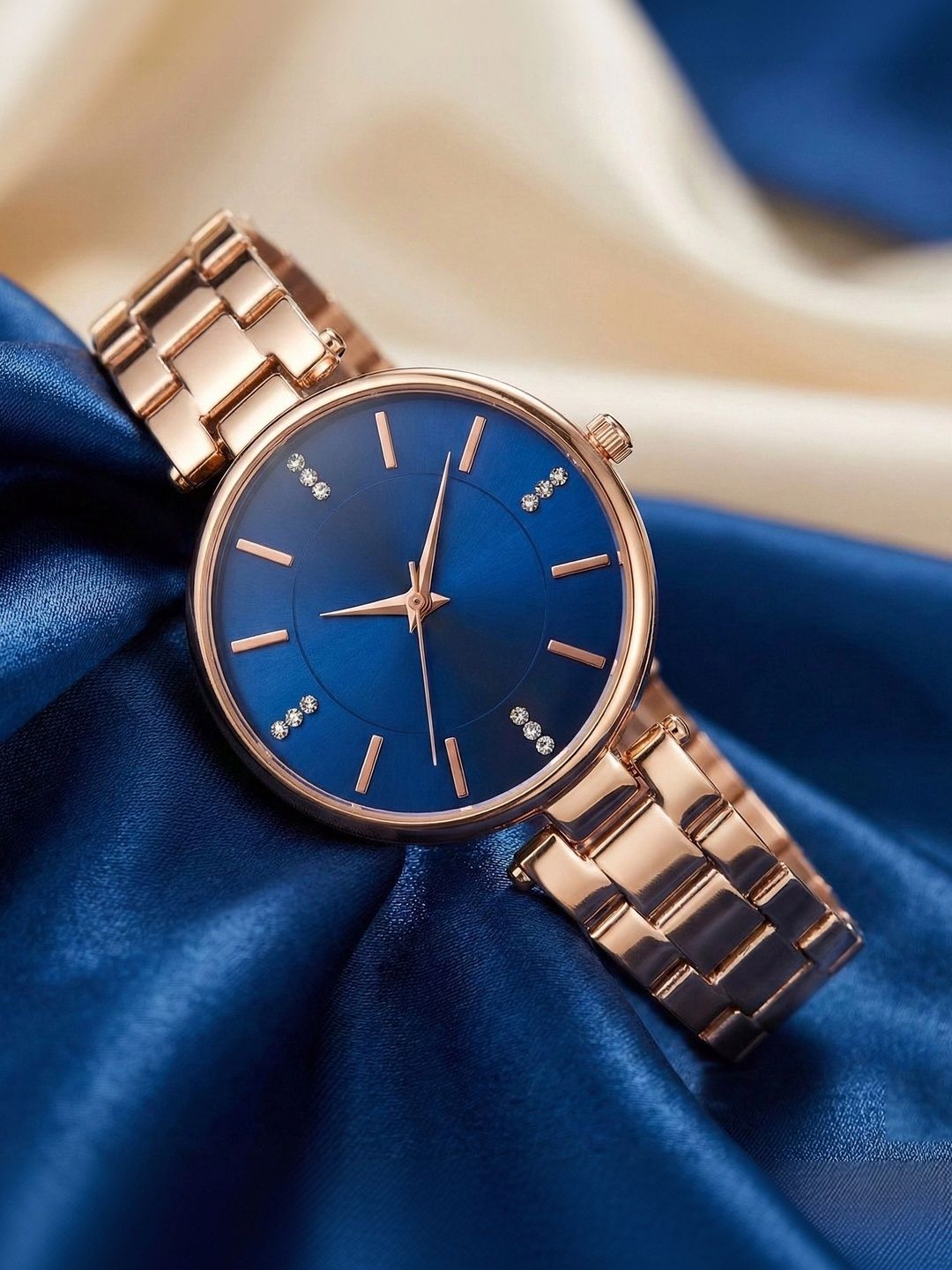 TREX Women Brass Embellished Dial & Stainless Steel Bracelet Style Straps Analogue Date Aperture Watch-picture-18