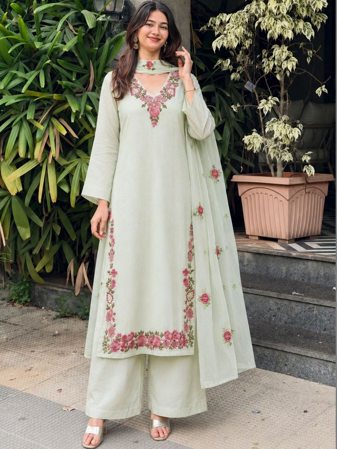 Aaghnya Women Floral Embroidered Regular Thread Work Kurta with Palazzos & With Dupatta-picture-43