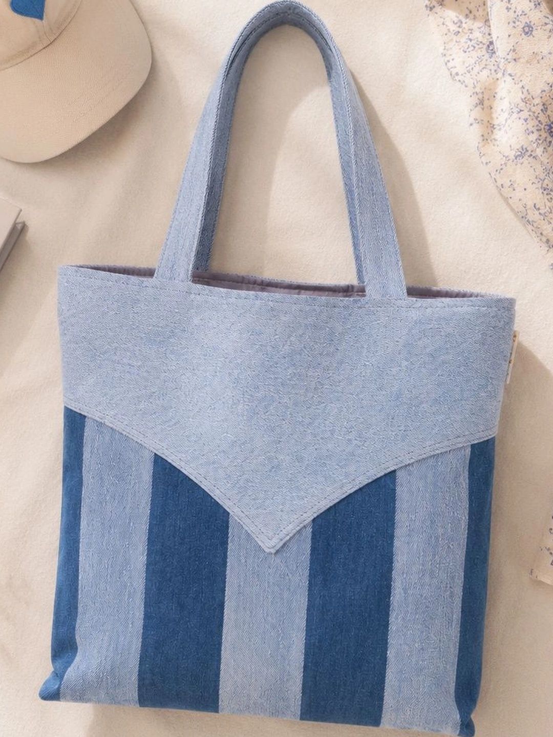 THE S LIVING Unisex Striped Messenger Bag-picture-25