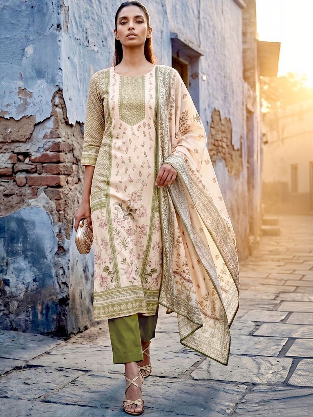 Melange by Lifestyle Women Floral Printed Regular Kurta with Trousers & With Dupatta-picture-18