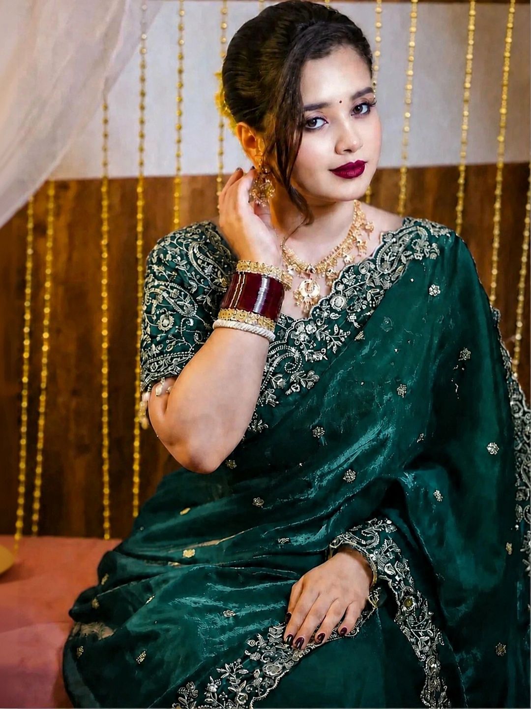 M DINESH & CO Embellished Embroidered Silk Blend Designer Banarasi Saree-image-19