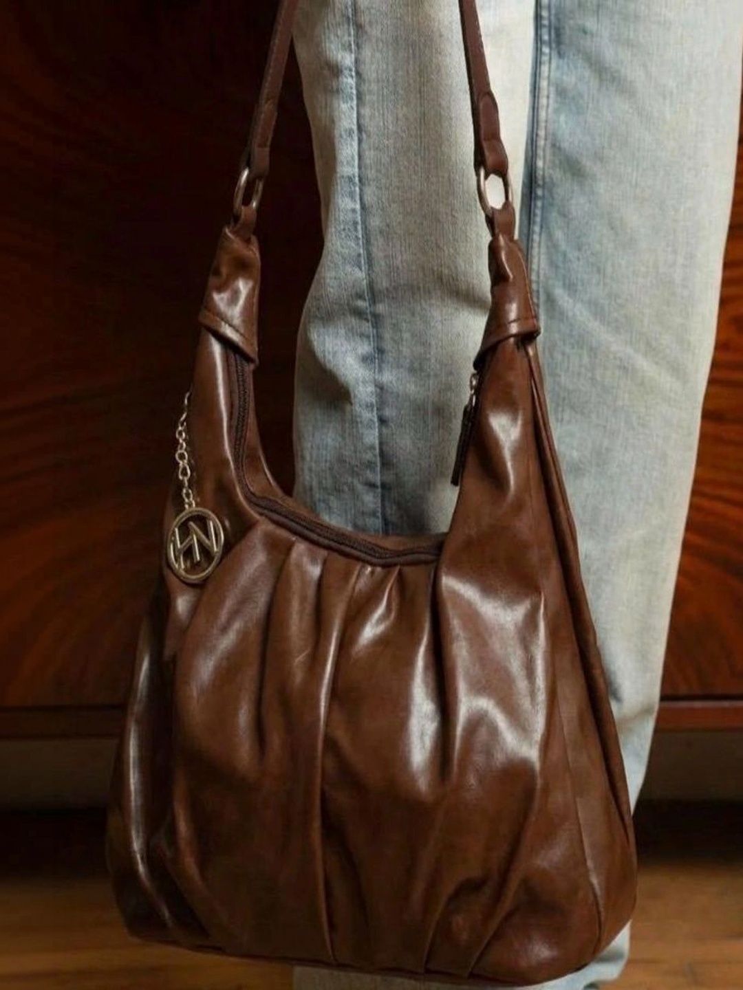 HN.BAGSTUDIO Leather Sling Bag-picture-47
