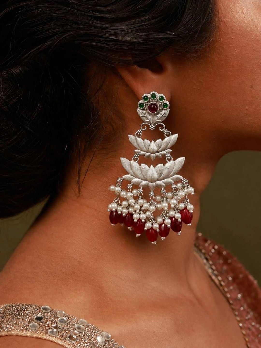 THE GLAM POUCH Floral Drop Earrings-picture-16