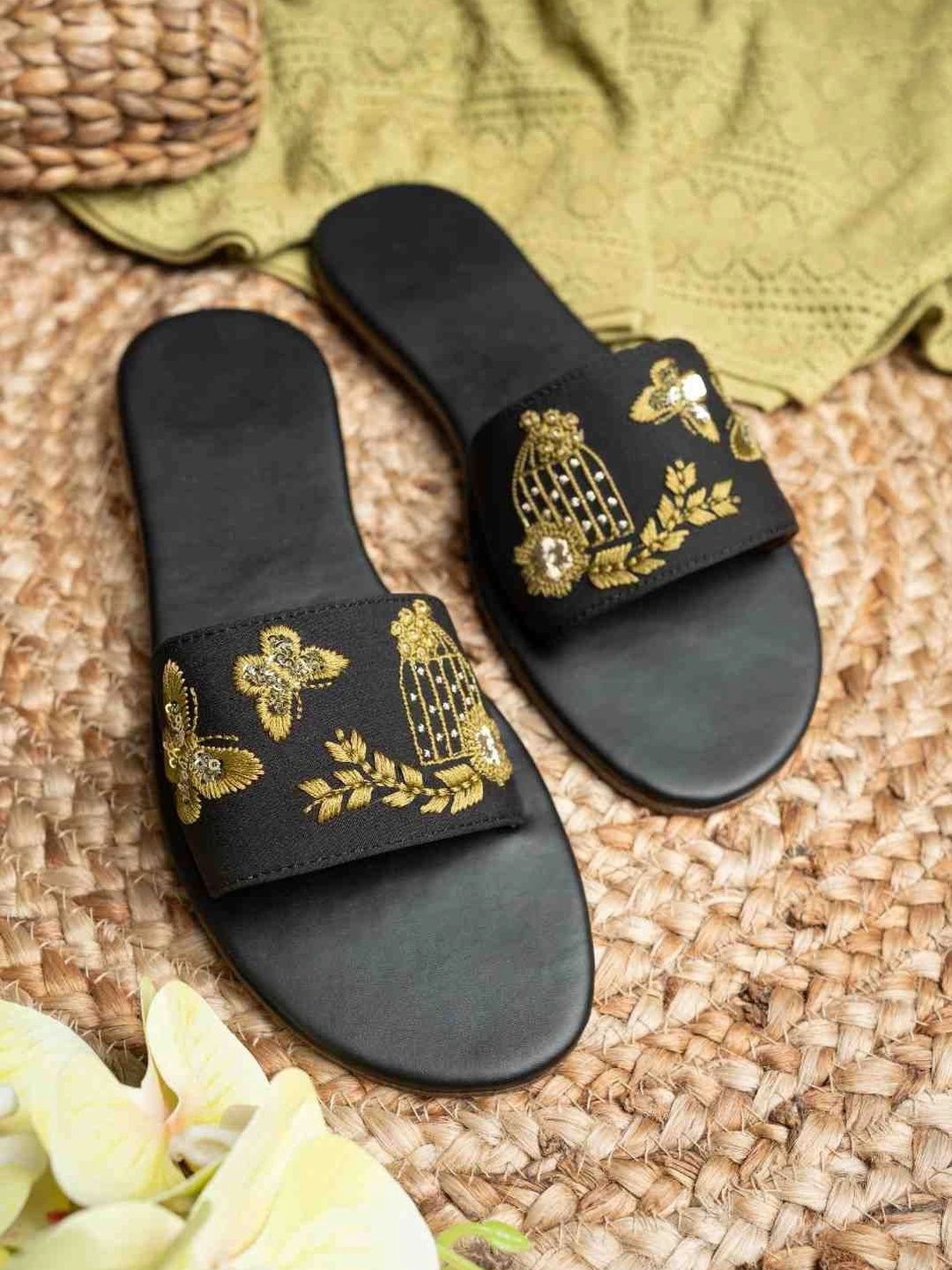 Moda Rapido Women Embellished Party Open Toe Flats with Embroidered-picture-34