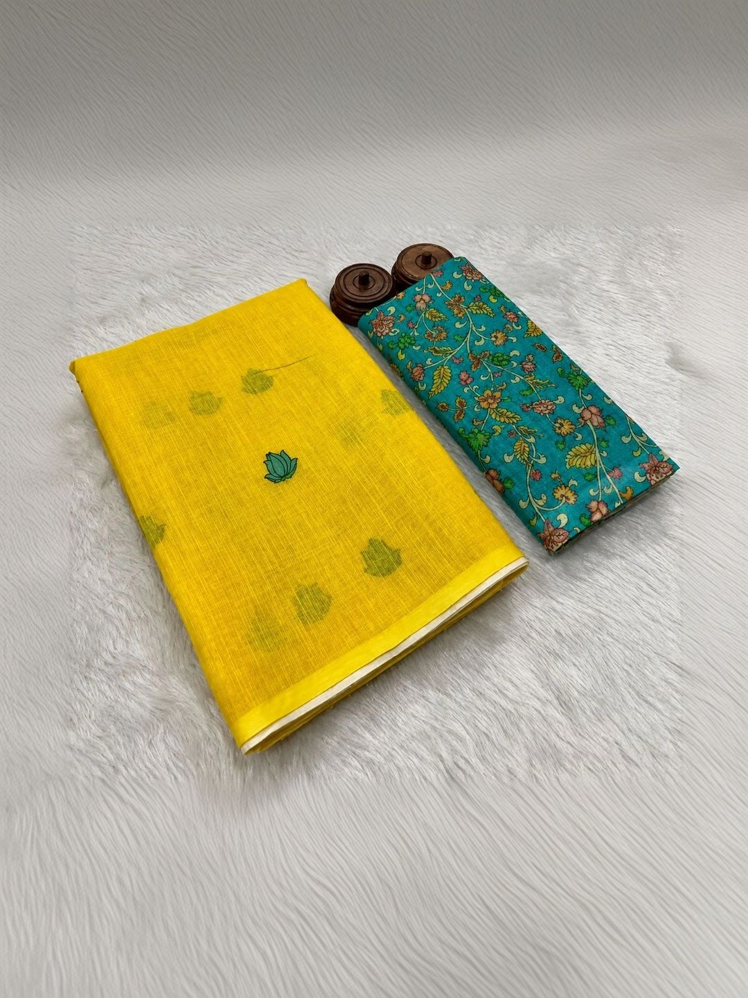 Miracle TEX Ethnic Motifs Embroidered Pure Cotton Banarasi Saree-image-15