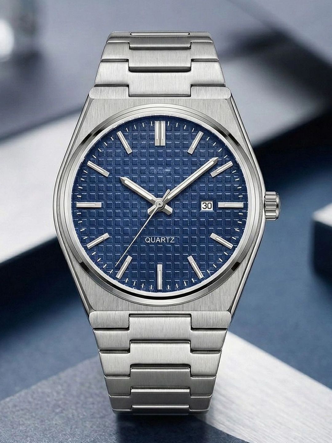 TREX Men Brass Dial & Stainless Steel Bracelet Style Straps Analogue Date Aperture Watch DND_BLUE-picture-10