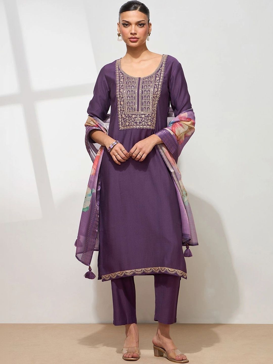 Anouk X fwd Women Floral Embroidered Regular Thread Work Kurta with Trousers & With Dupatta-picture-14