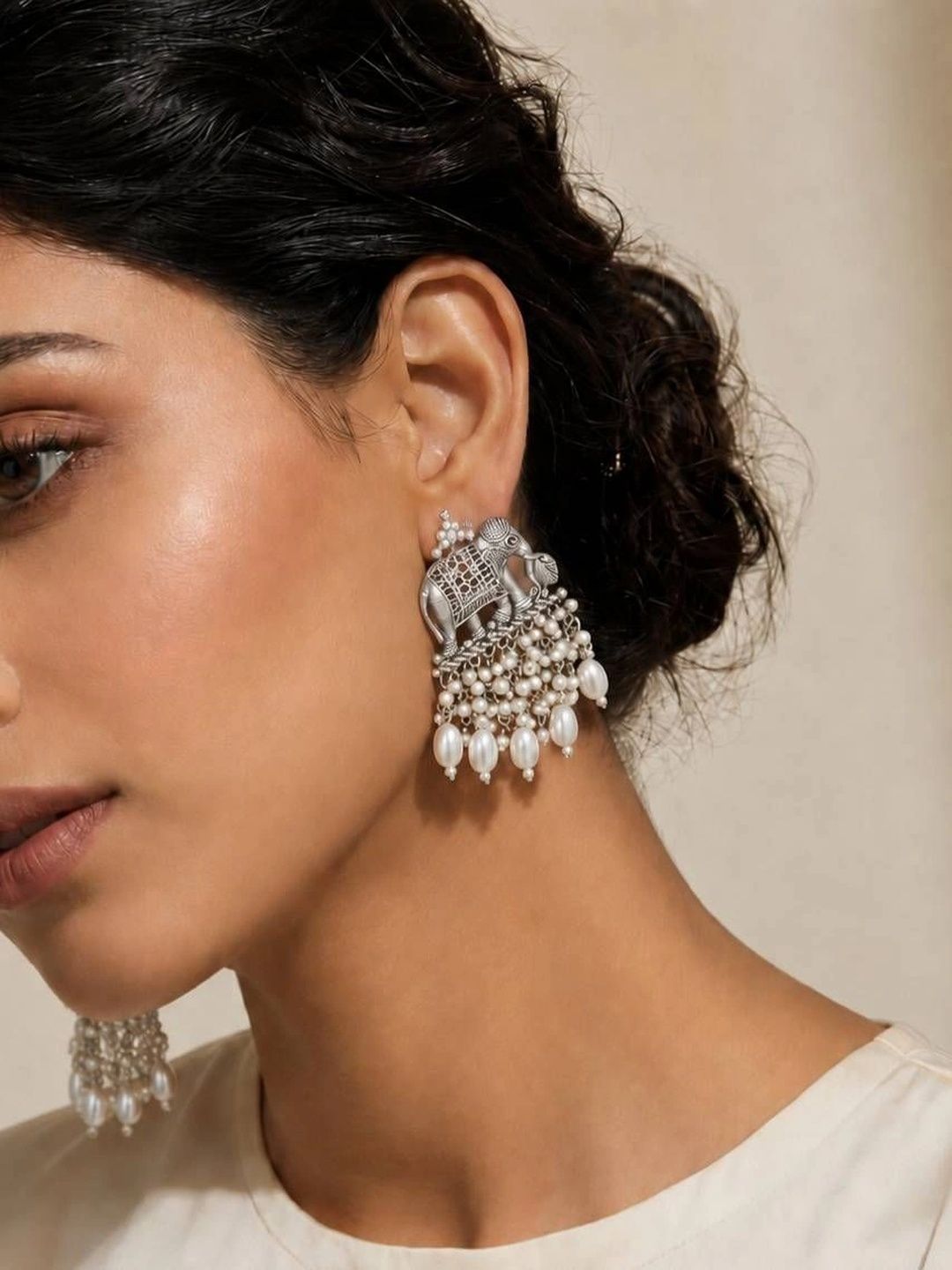 THE GLAM POUCH Animal Shaped Drop Earrings-image-15