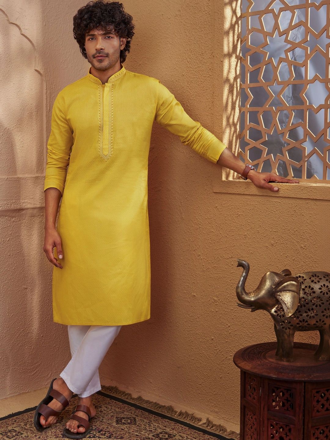VASTRAMAY Men Ethnic Motifs Regular Thread Work Kurta with Pyjamas-picture-47