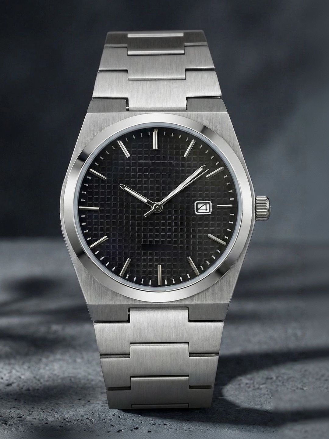 TREX Men Brass Dial & Stainless Steel Bracelet Style Straps Analogue Date Aperture Watch DND_BLACK_TRX-picture-41
