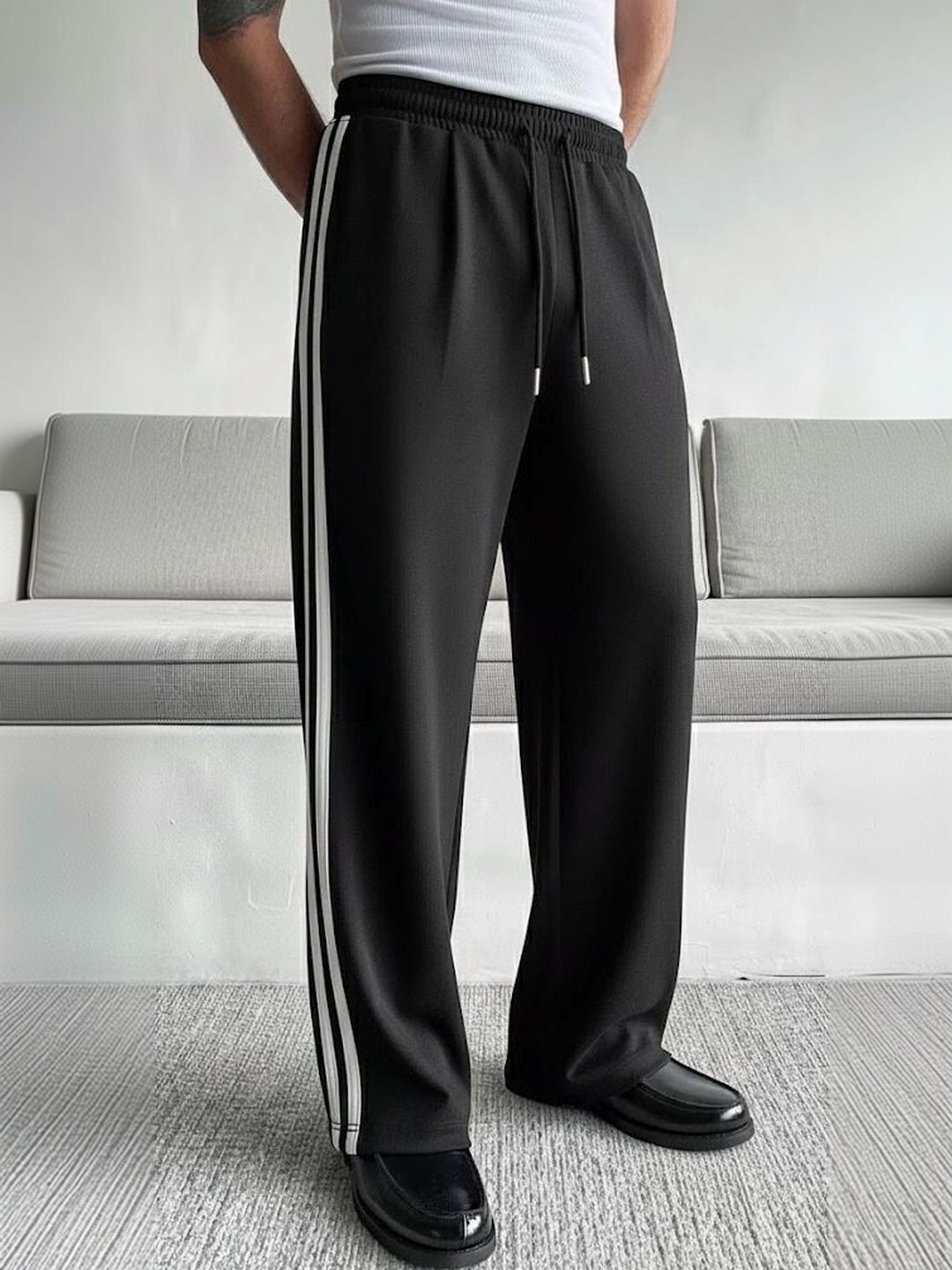 Daphne Maurier Men Regular Fit Striped Joggers-picture-18